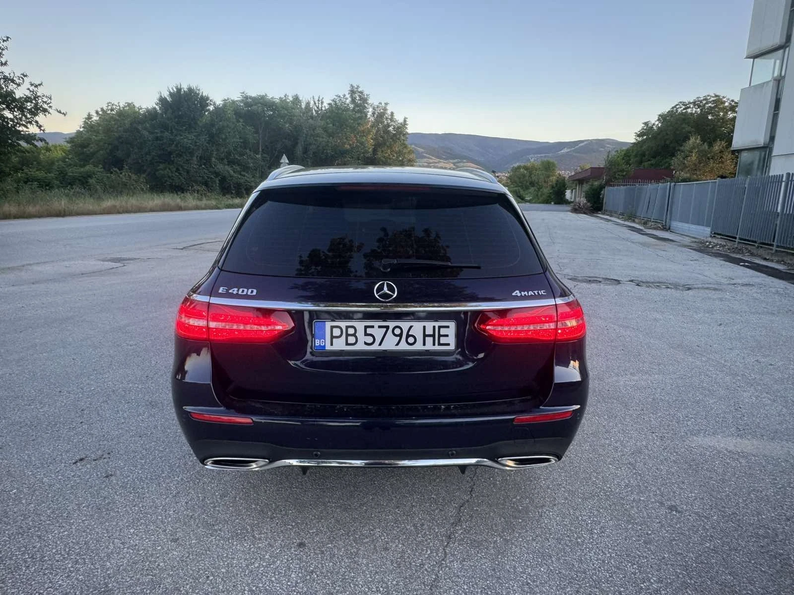 Mercedes-Benz E 400, снимка 12 - Автомобили и джипове - 54915851
