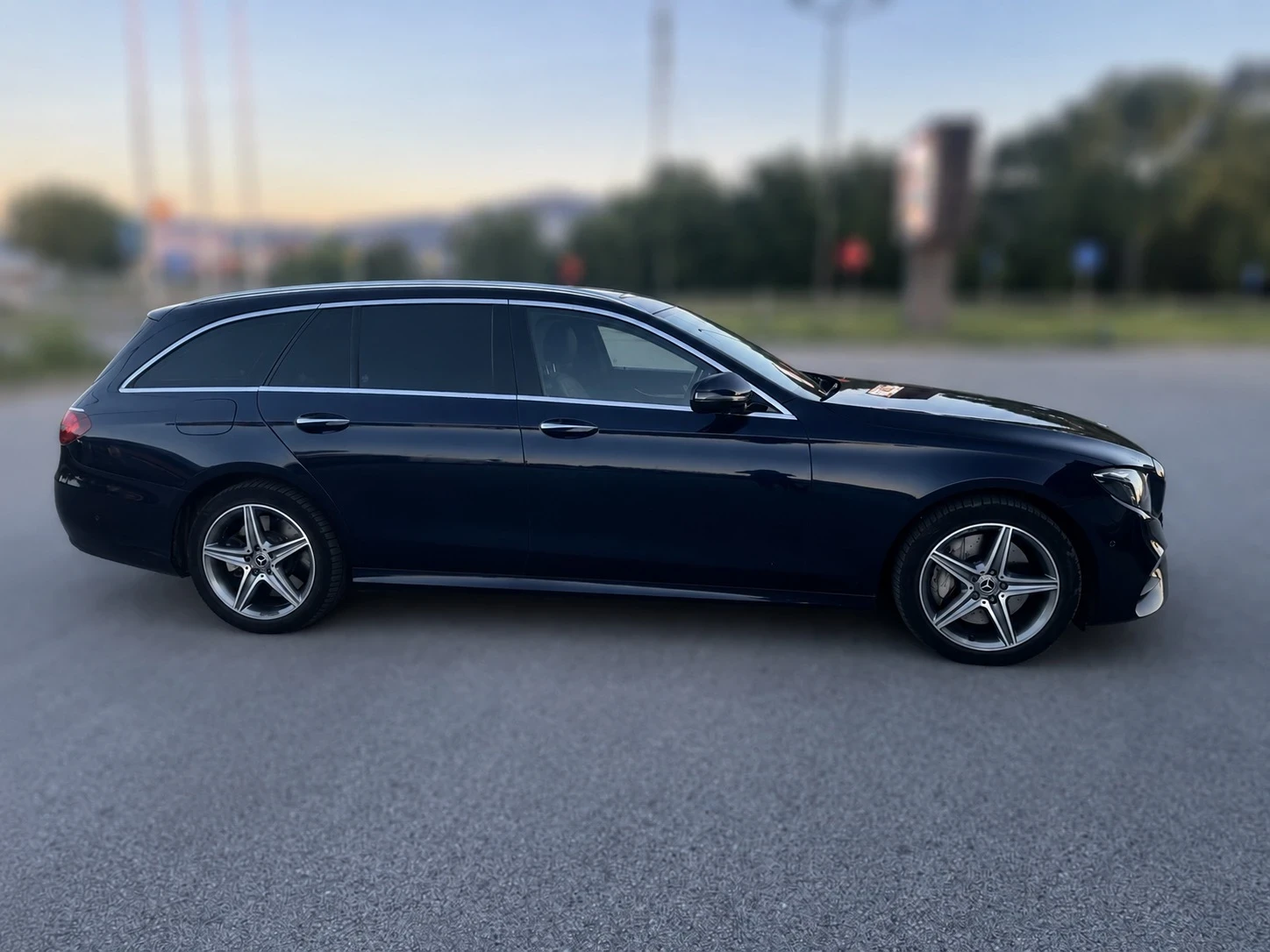 Mercedes-Benz E 400, снимка 4 - Автомобили и джипове - 54915851