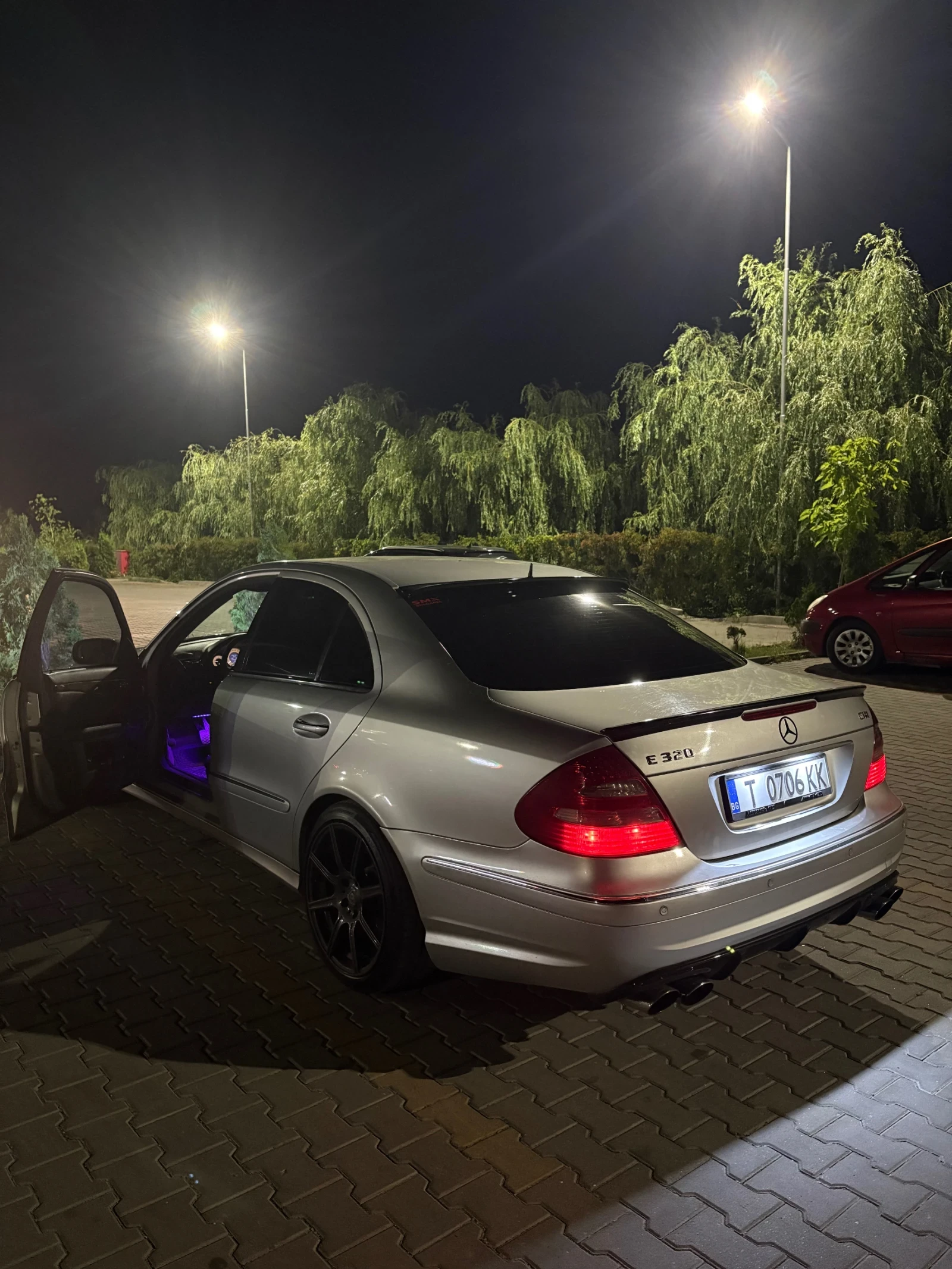 Mercedes-Benz E 320, снимка 2 - Автомобили и джипове - 55005031