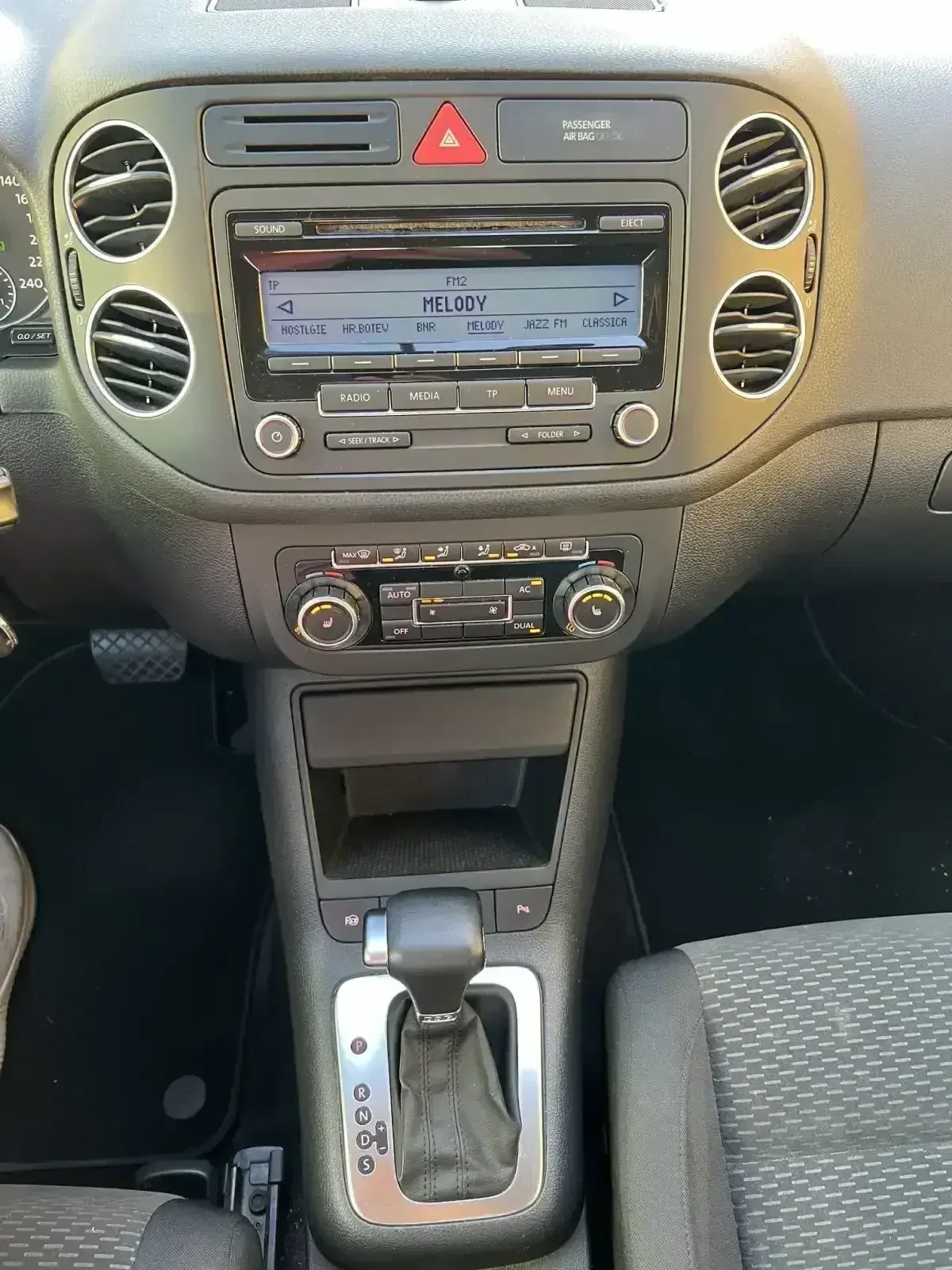 VW Golf Plus АВТОМАТ, БЕНЗИН, СОФИЯ, снимка 10 - Автомобили и джипове - 55186048