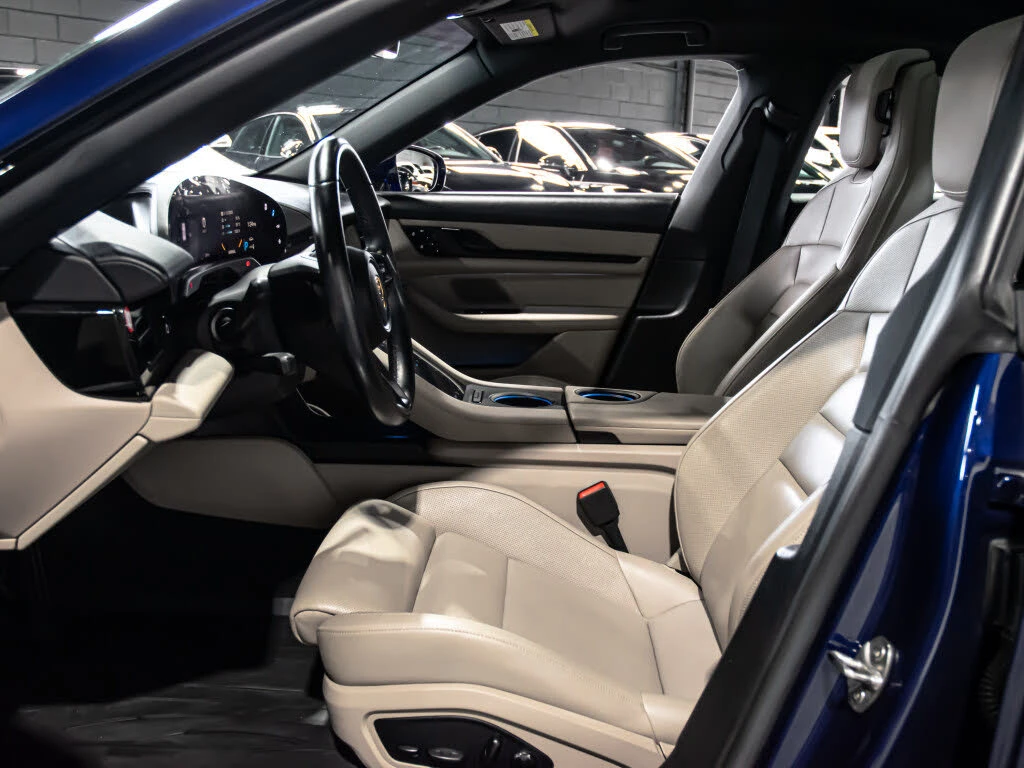 Porsche Taycan 4S* BOSE* DUAL SCREEN* 360 КАМЕРИ* ОБДУХВАНЕ, снимка 7 - Автомобили и джипове - 55259095