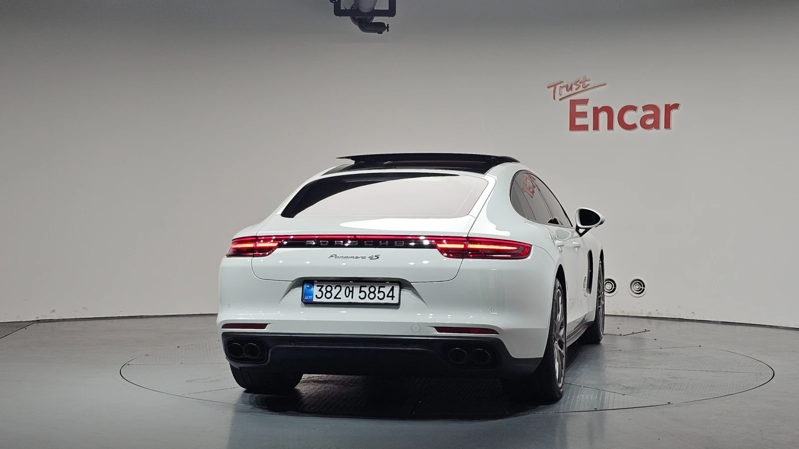 Porsche Panamera 3.0 AWD , снимка 4 - Автомобили и джипове - 55277115