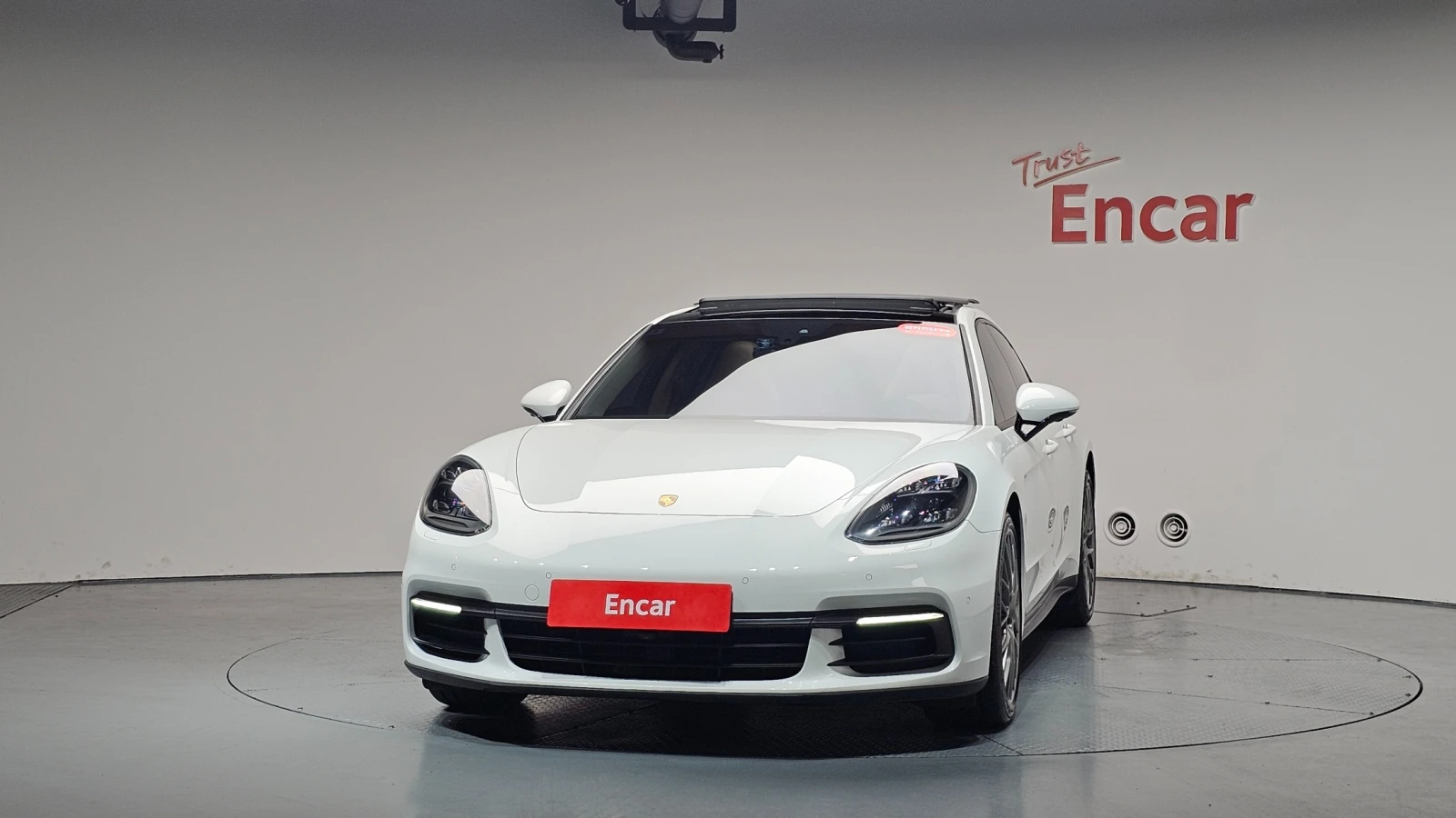 Porsche Panamera 3.0 AWD , снимка 3 - Автомобили и джипове - 55277115