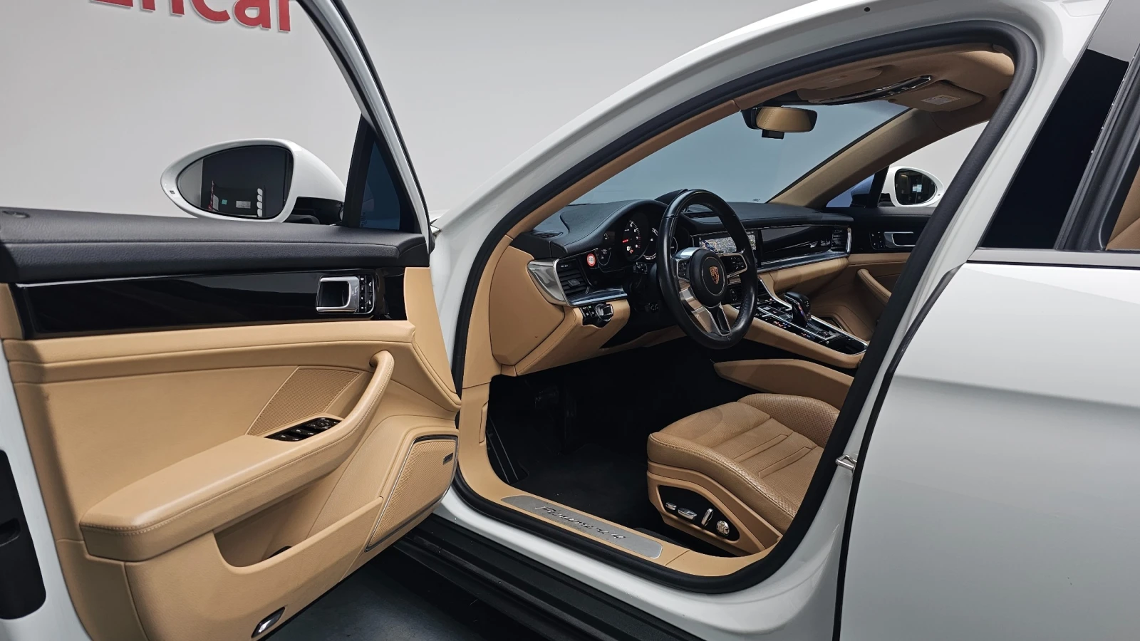 Porsche Panamera 3.0 AWD , снимка 9 - Автомобили и джипове - 55277115