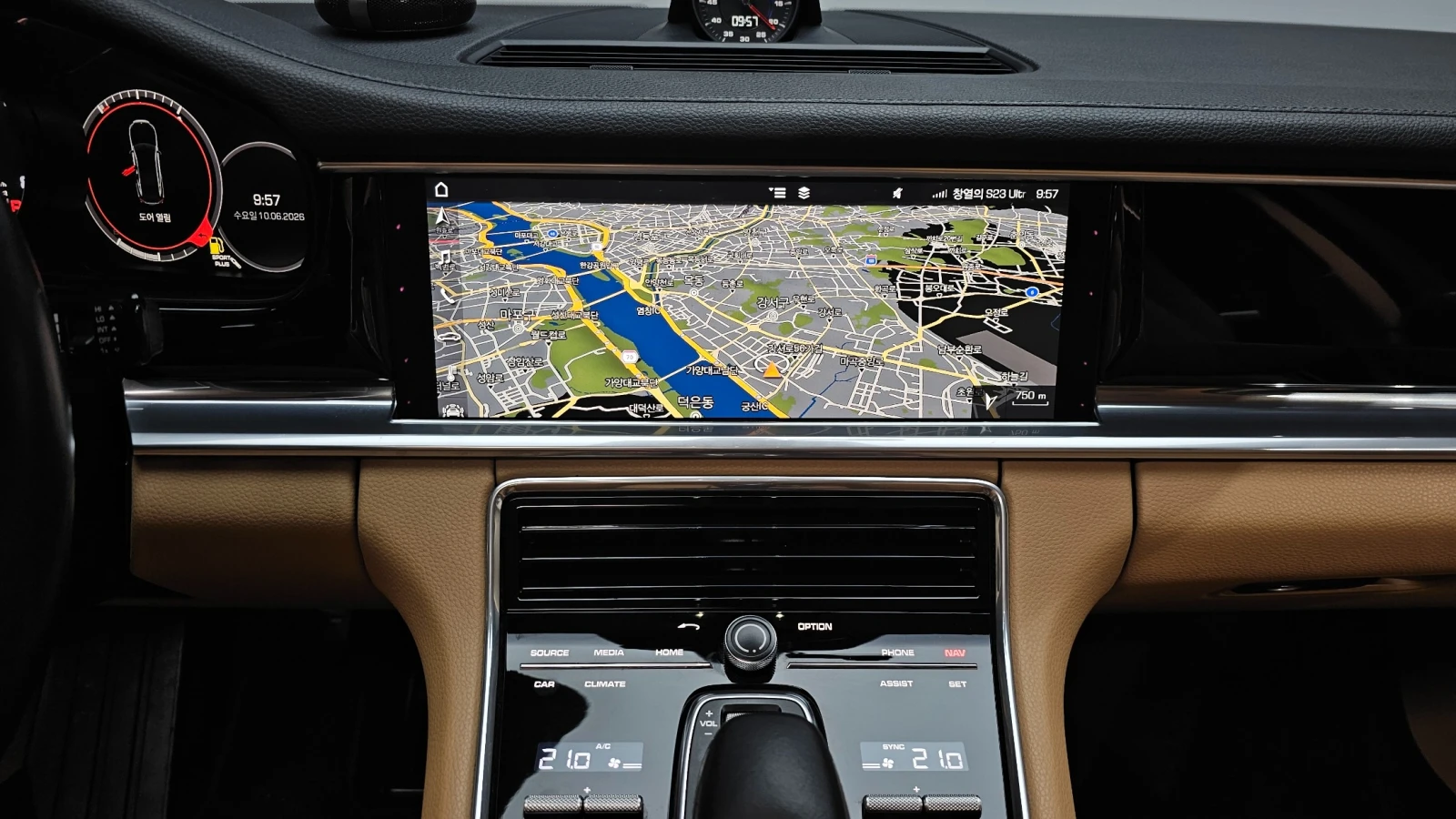 Porsche Panamera 3.0 AWD , снимка 13 - Автомобили и джипове - 55277115