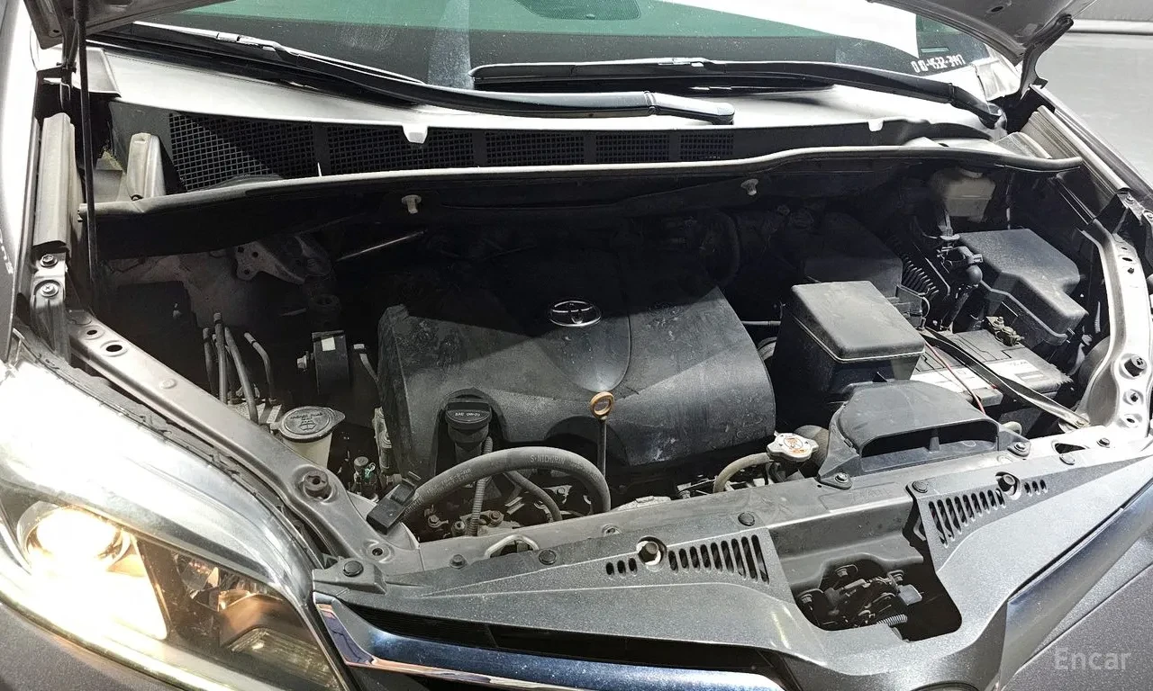Toyota Sienna 3.5 V6 * LIMITED AWD * 7 МЕСТА * КАФЯВ КОЖЕН САЛОН, снимка 10 - Автомобили и джипове - 55437609