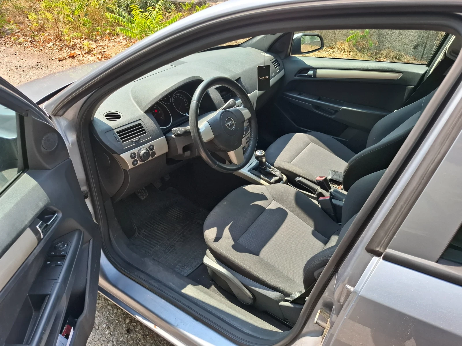 Opel Astra 1.3 cdti, снимка 11 - Автомобили и джипове - 55655590