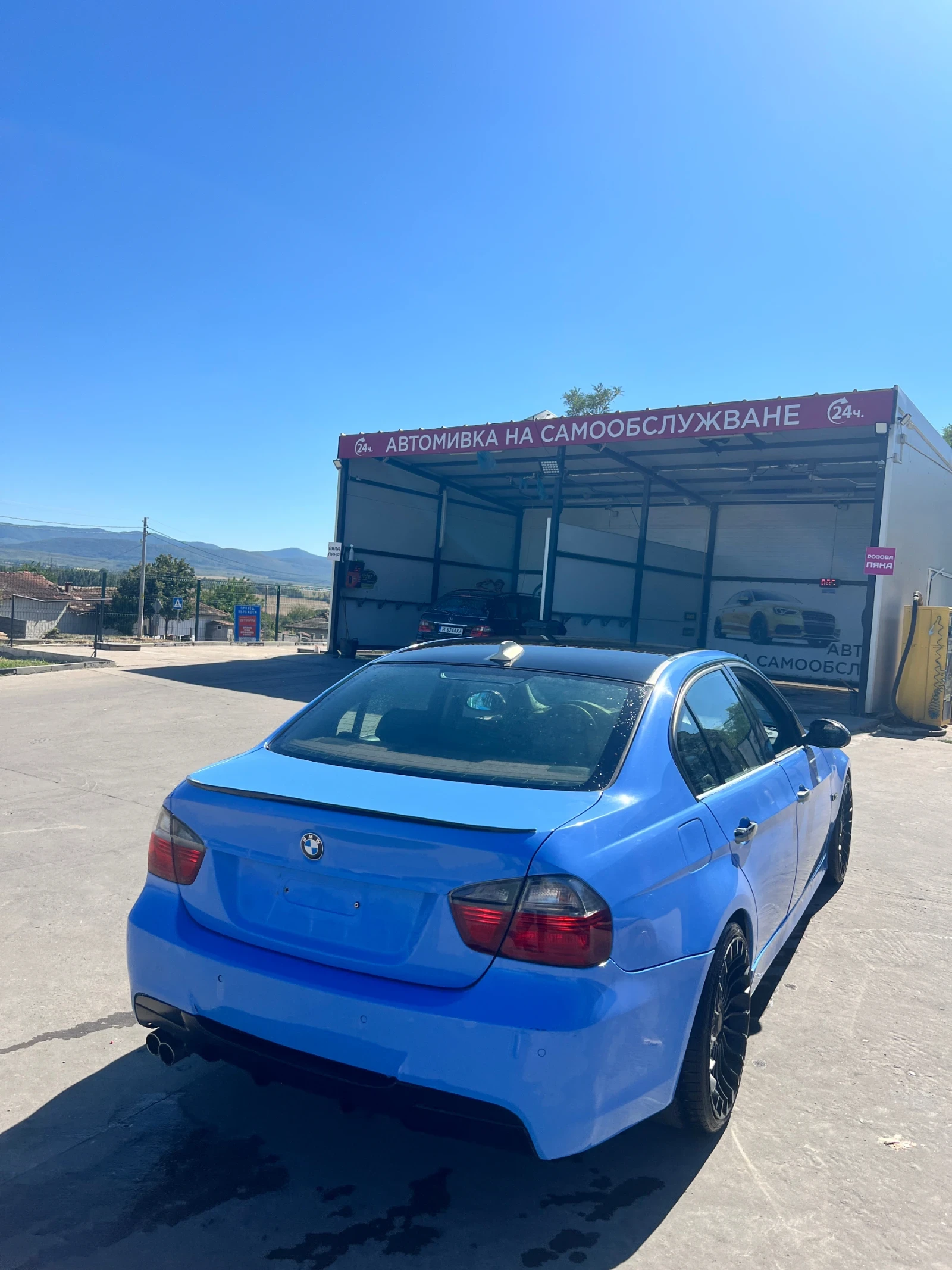 BMW 325 kolata e top sustoyan?ye dv?gatel smenen s Factora