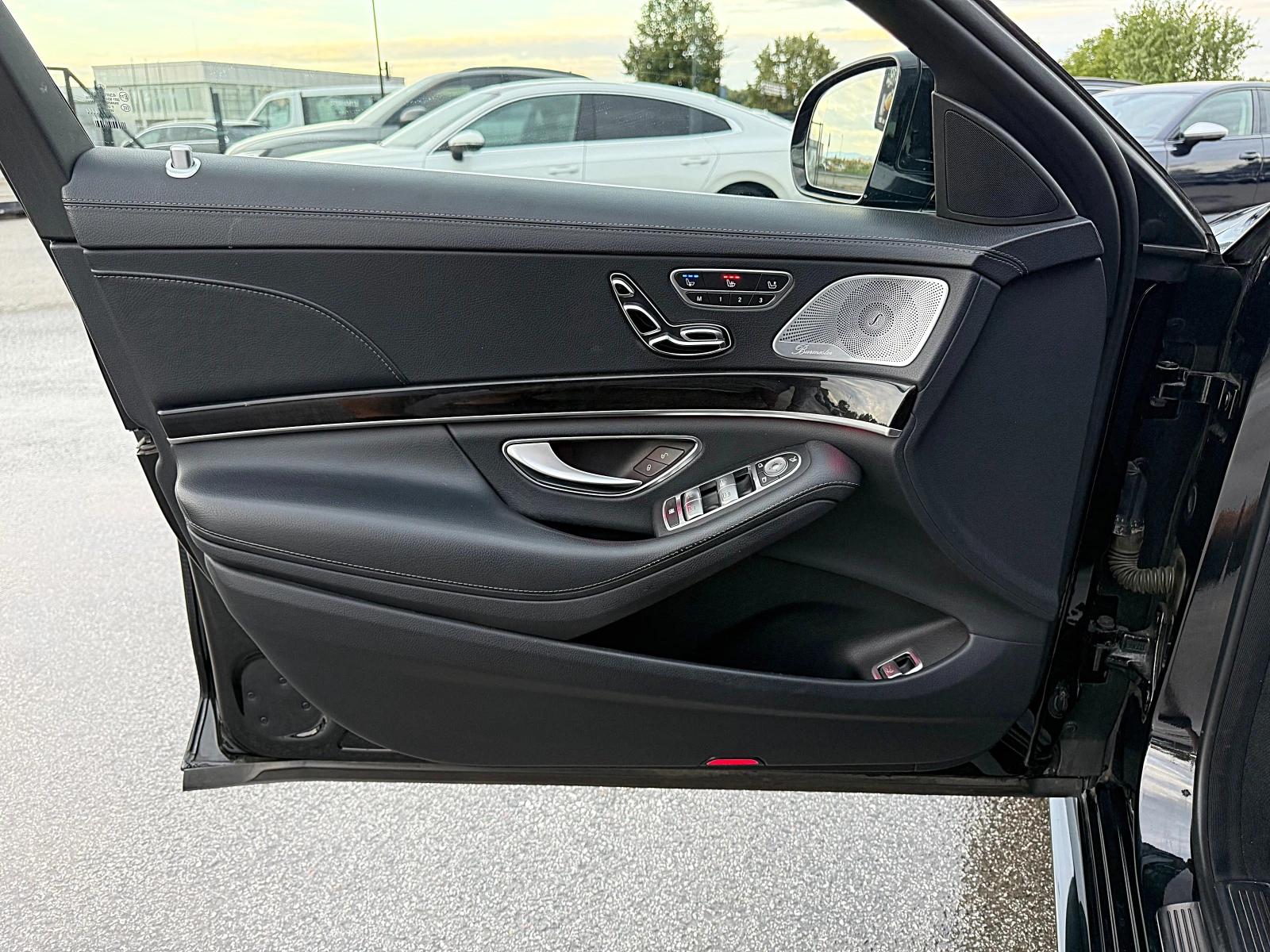 Mercedes-Benz S 560 DISTRONIK-ДЪЛГА БАЗА-4х4-VAKUM-MONITORI-DVD-360KAM, снимка 7 - Автомобили и джипове - 56154476