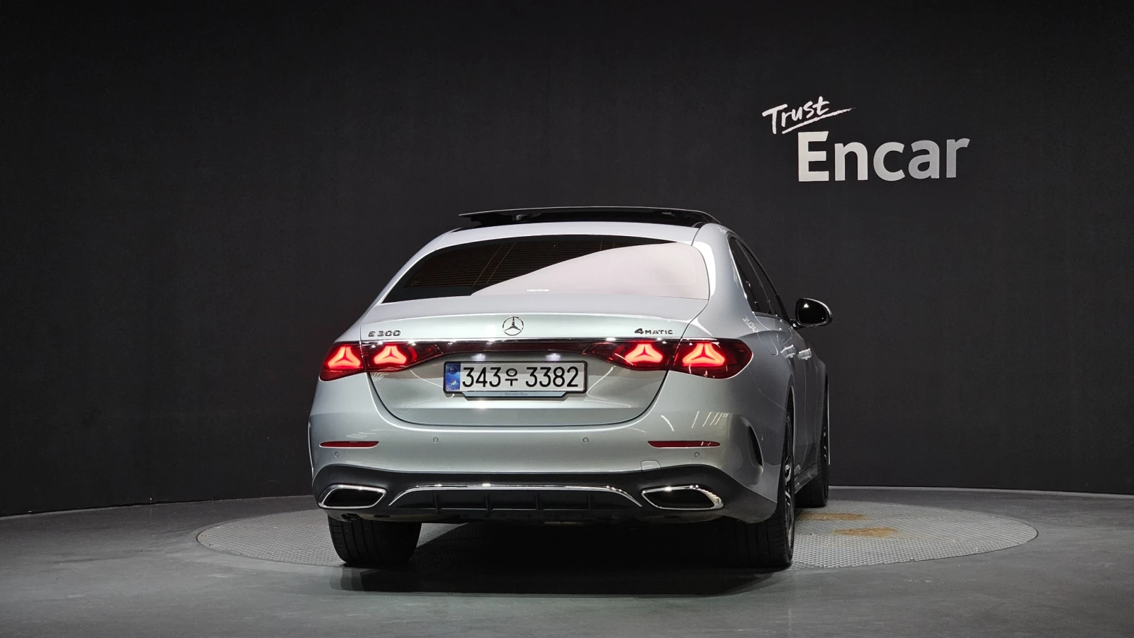 Mercedes-Benz E 300 2.0 4MATIC AMG Line | Mobile.bg � ����������� 4