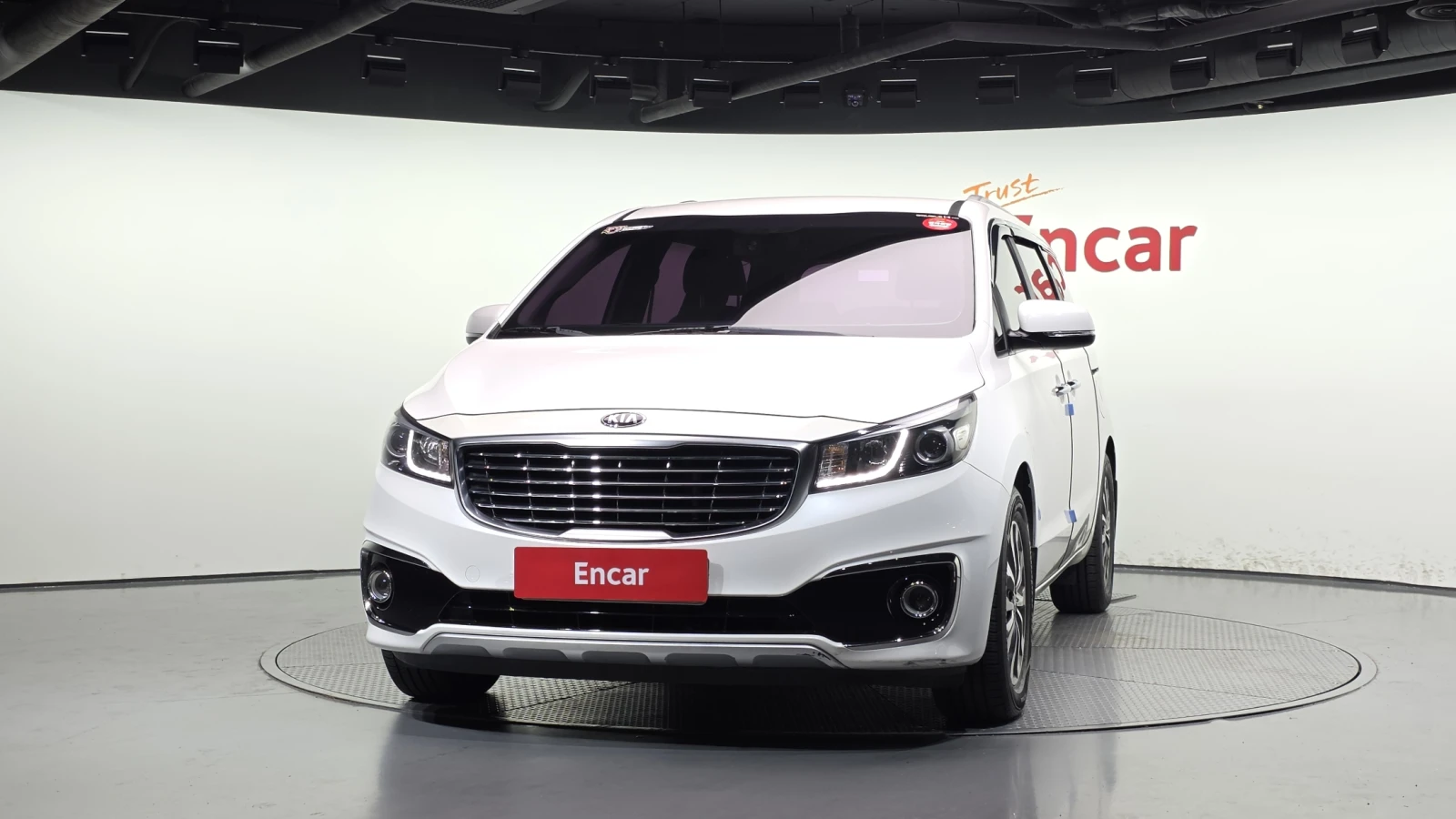 Kia Carnival ������� ����� ������ ����* encareu.com | Mobile.bg � ����������� 3