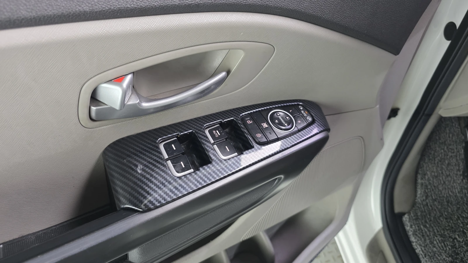 Kia Carnival ������� ����� ������ ����* encareu.com | Mobile.bg � ����������� 17