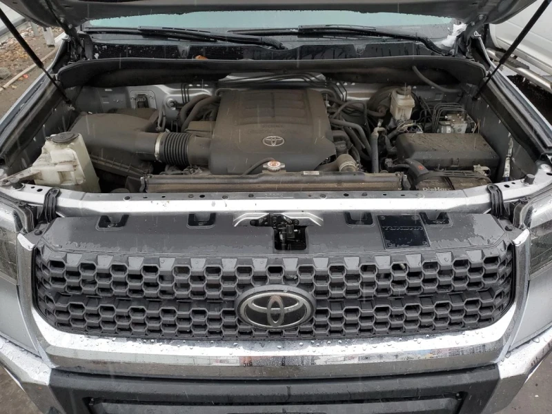 Toyota Tundra, снимка 11 - Автомобили и джипове - 48719527