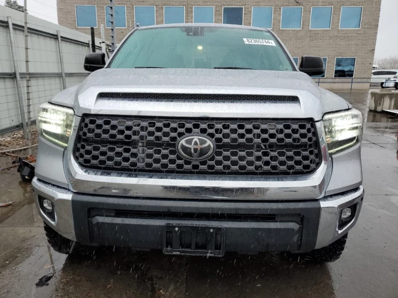 Toyota Tundra, снимка 5 - Автомобили и джипове - 48719527