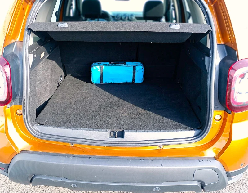 Dacia Duster 1.5 dCi 110 кс 4x4, снимка 9 - Автомобили и джипове - 52718259