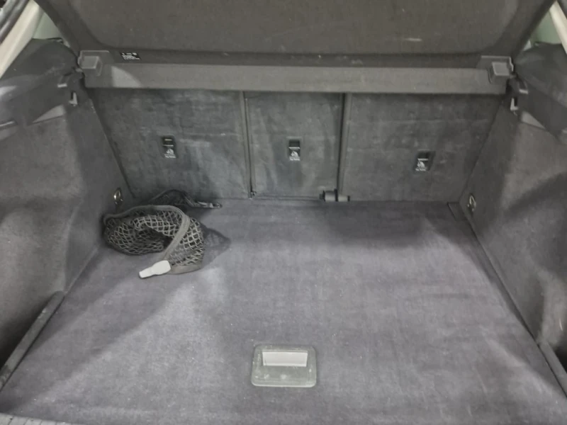 Audi Q3 * ПАНОРАМА * ПОДГРЕВ * ОТ ПРЕДСТАВИТЕЛСТВО, снимка 16 - Автомобили и джипове - 53305661