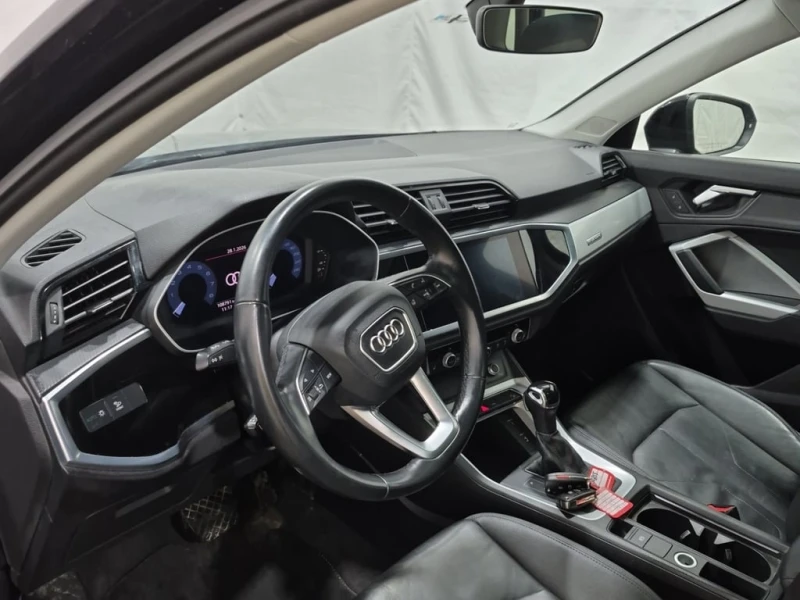 Audi Q3 * ПАНОРАМА * ПОДГРЕВ * ОТ ПРЕДСТАВИТЕЛСТВО, снимка 9 - Автомобили и джипове - 53305661