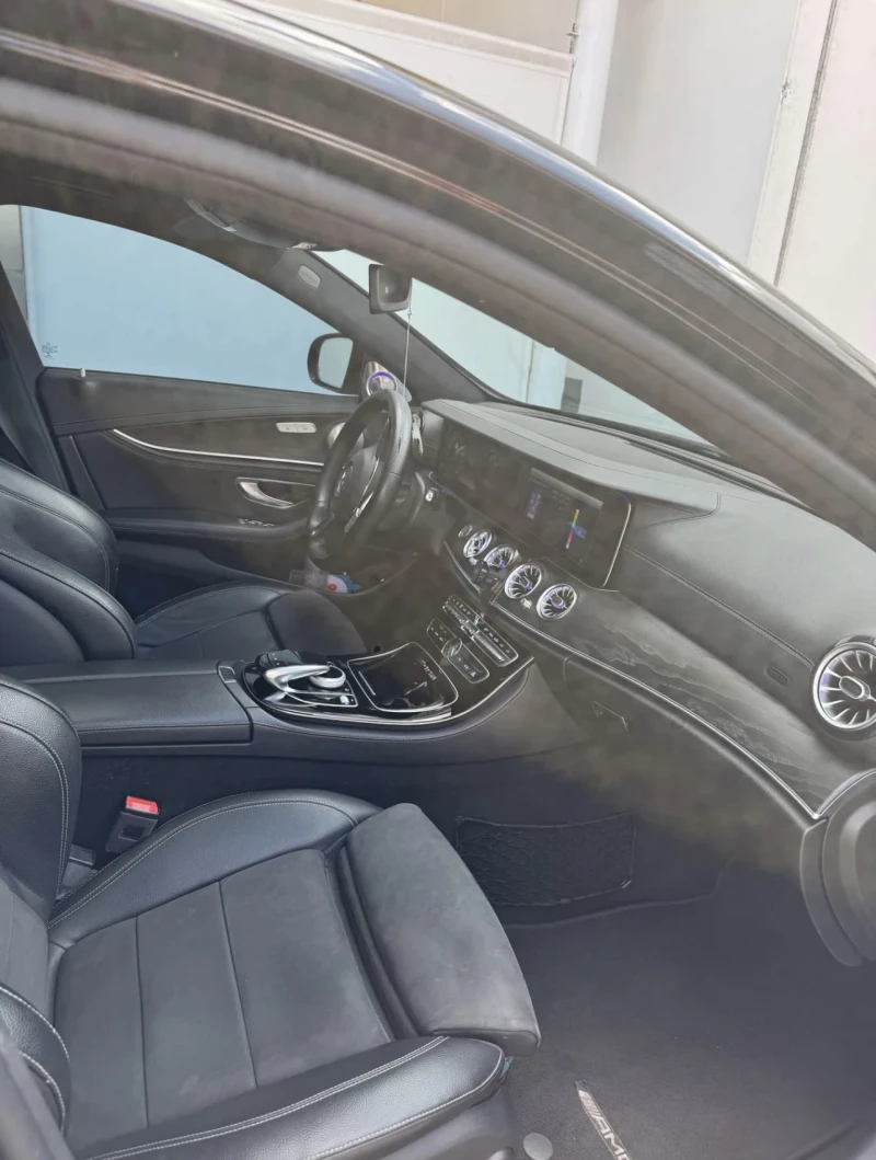 Mercedes-Benz E 350 AMG Pack, снимка 10 - Автомобили и джипове - 53465946