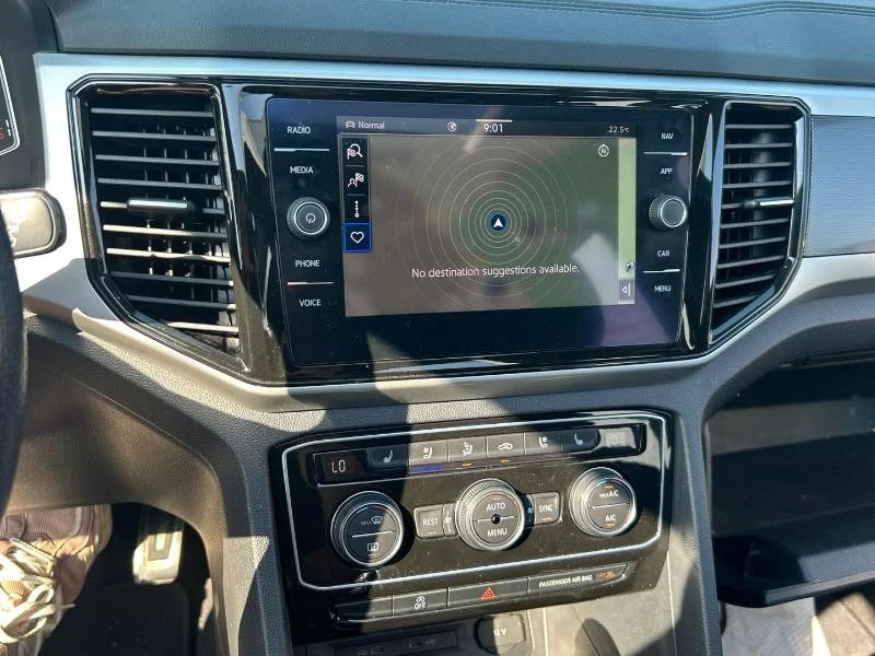 VW Atlas * Execline * 4MOTION * ДИСТРОНИК * ОБДУХВАНЕ, снимка 11 - Автомобили и джипове - 54886105