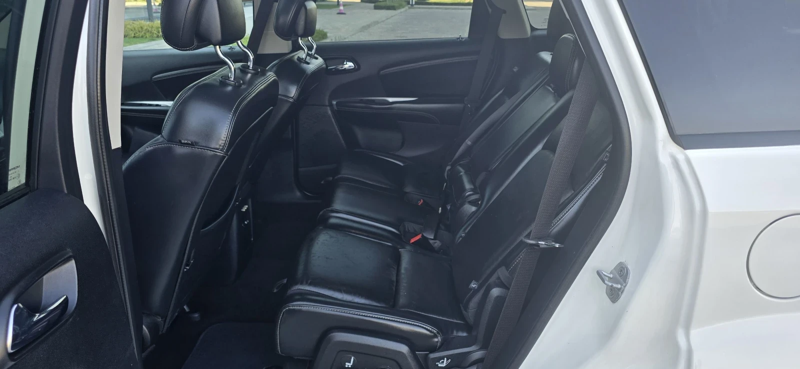 Fiat Freemont 2.0 170к.с панорама тв. DVD кожа FULL - изображение 10