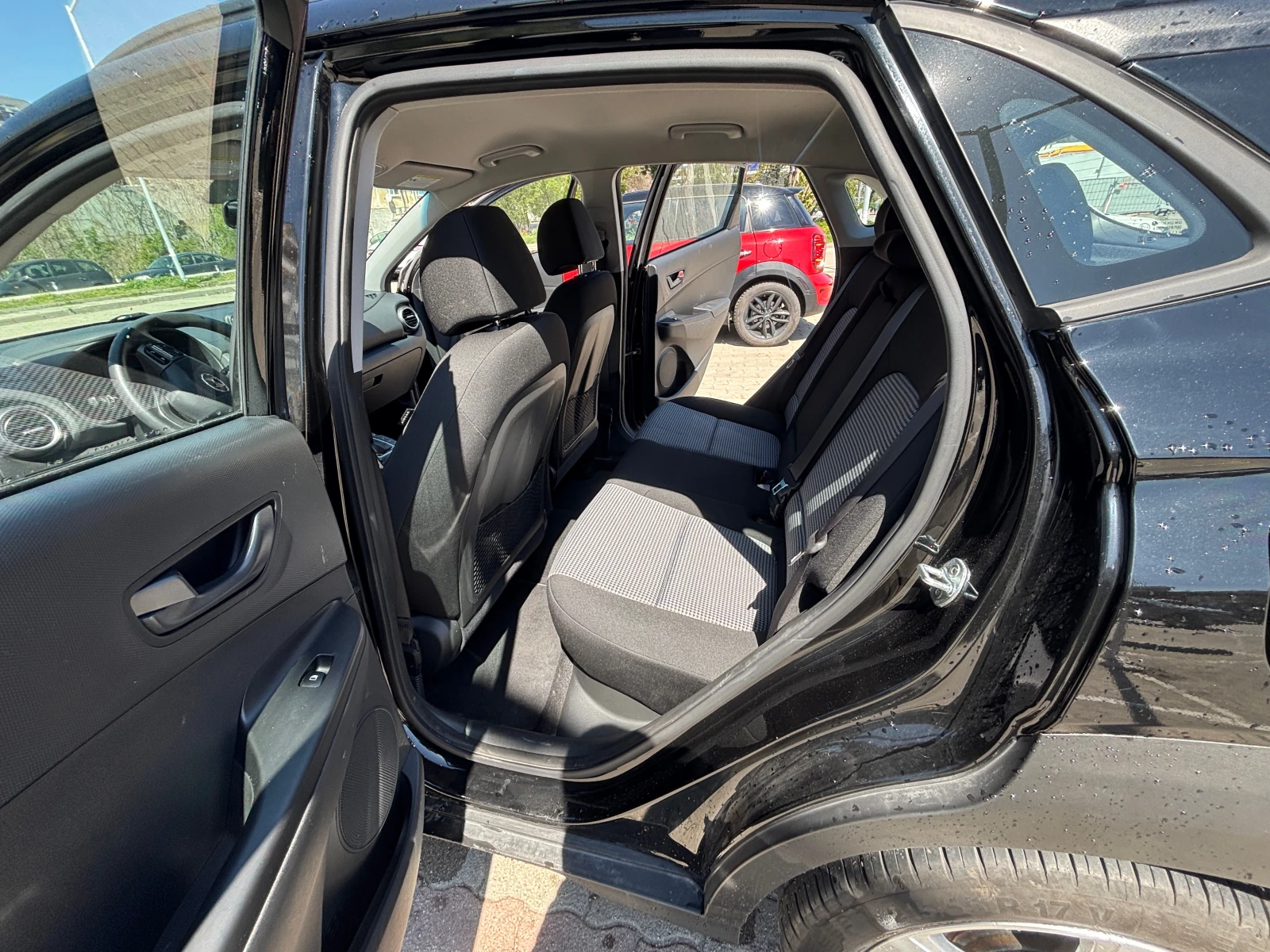 Hyundai Kona 2.0   4x4 | Mobile.bg   13