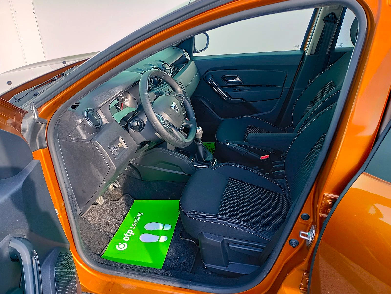 Dacia Duster 1.5 dCi 110 кс 4x4 - изображение 5