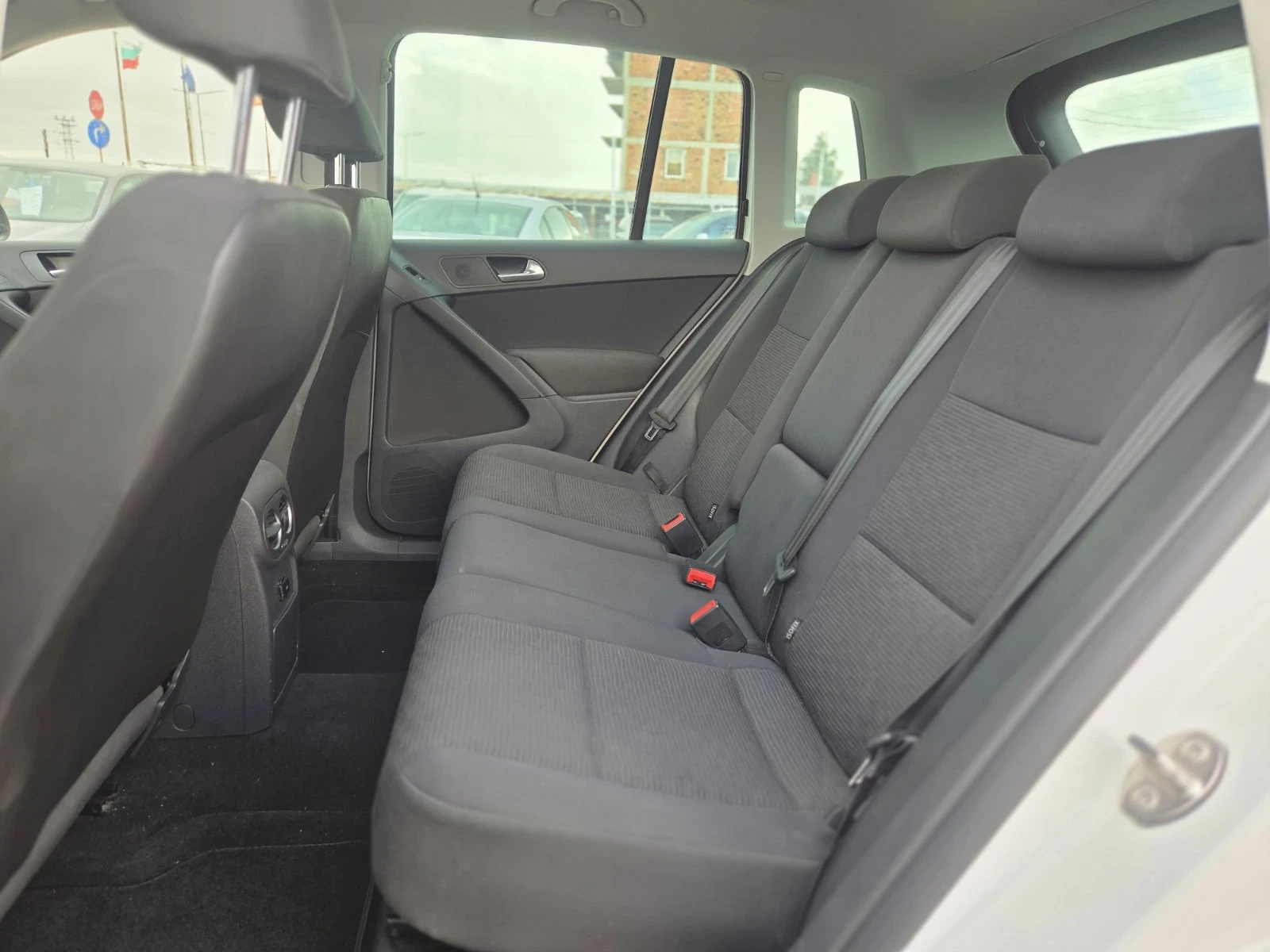VW Tiguan 2.0TDI 100%km LIZING | Mobile.bg � ����������� 11