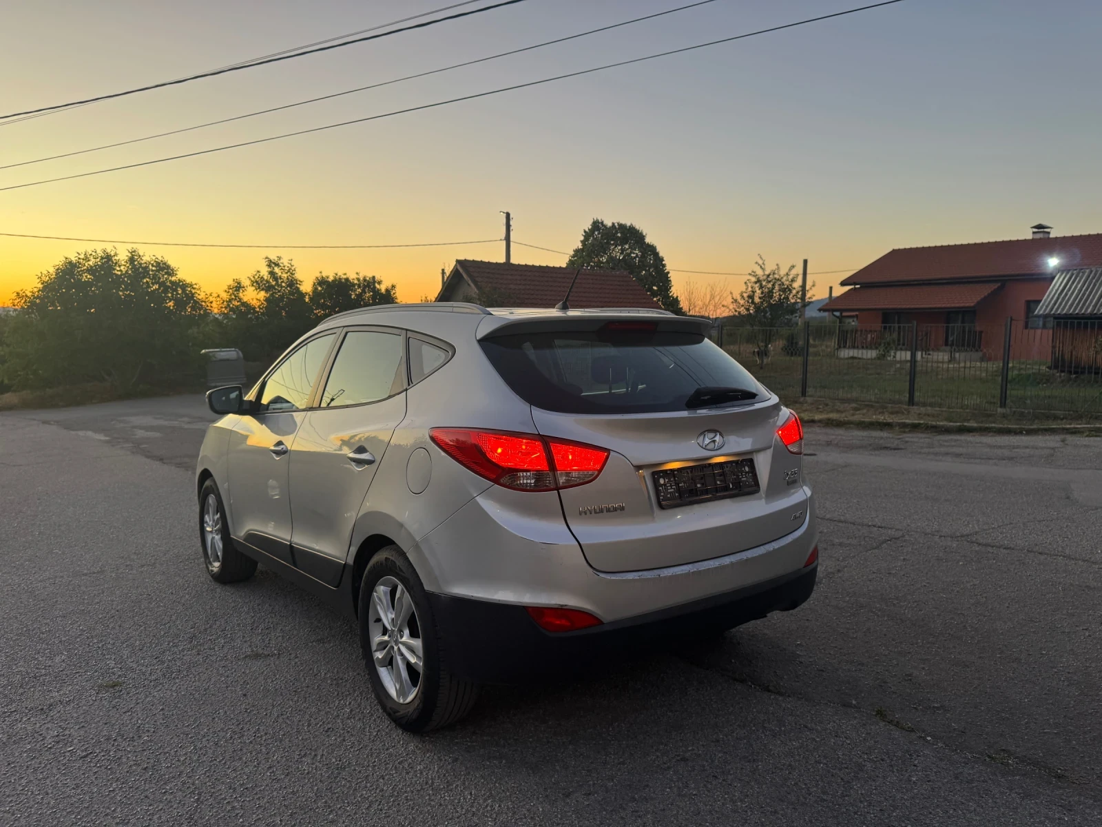 Hyundai IX35 2.0 CRDI - изображение 2