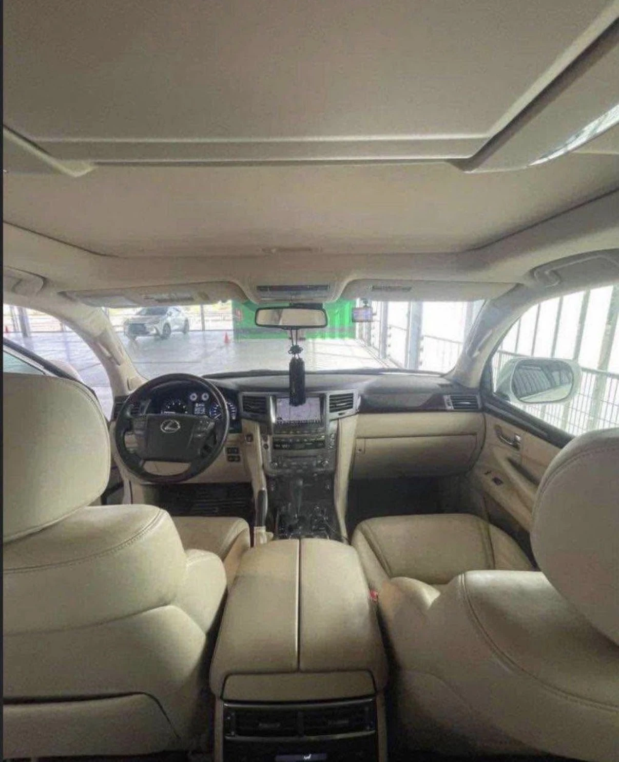 Lexus LX 570 2 Собственици | Сarfax | Ревизирано Окачване |  - изображение 3