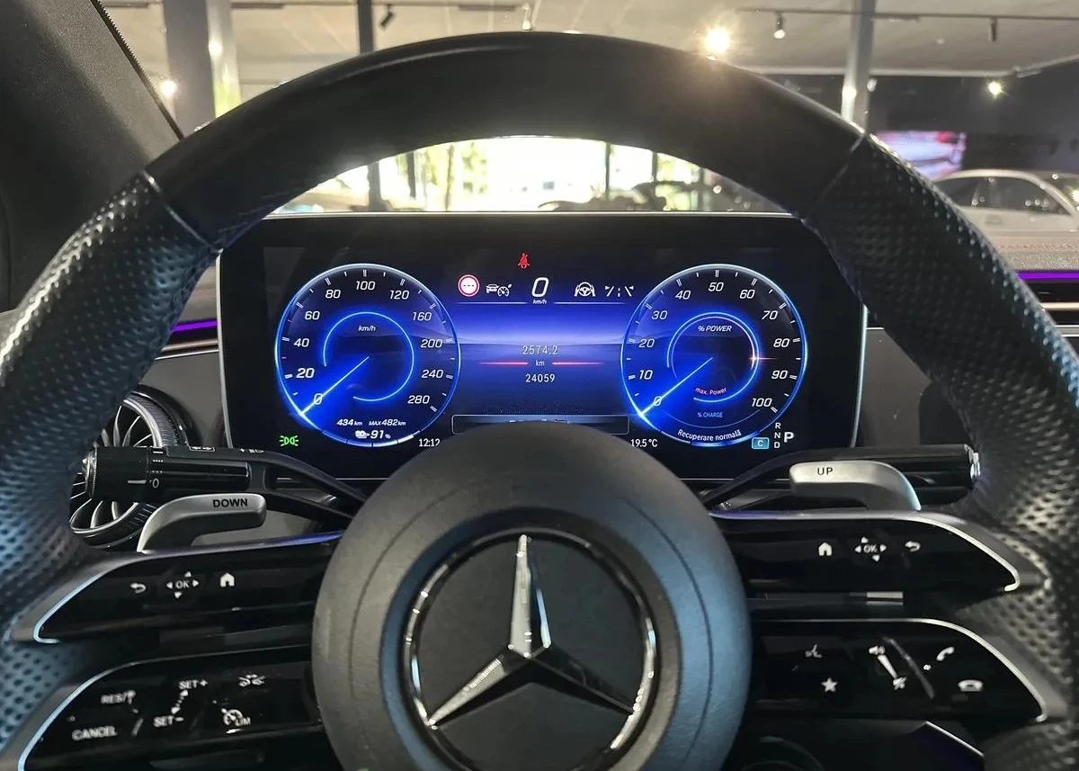 Mercedes-Benz EQE AMG 43 4MATIC, снимка 8 - Автомобили и джипове - 53736225