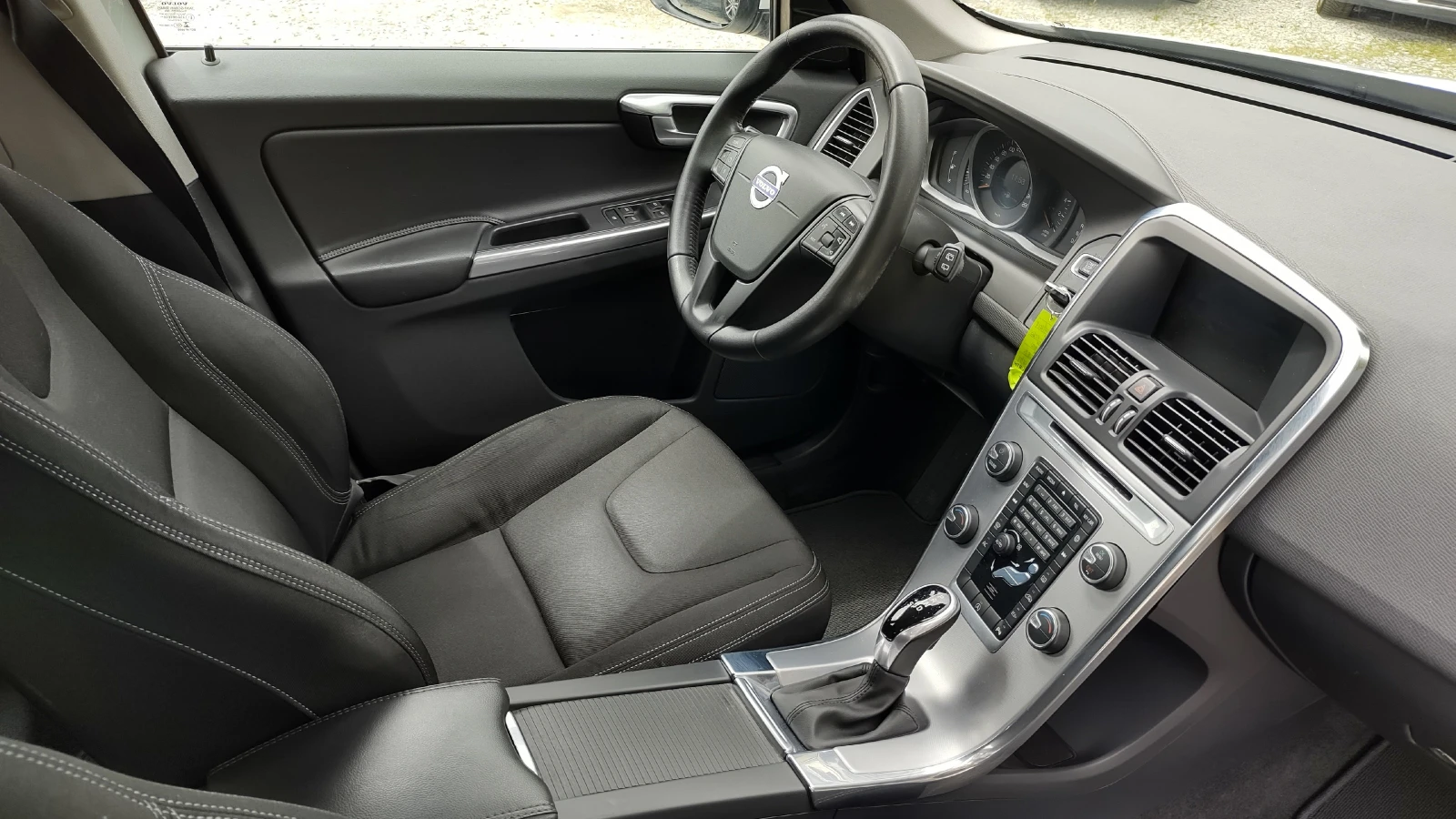 Volvo XC60 OCEAN RACE/LED, снимка 16 - Автомобили и джипове - 54395434