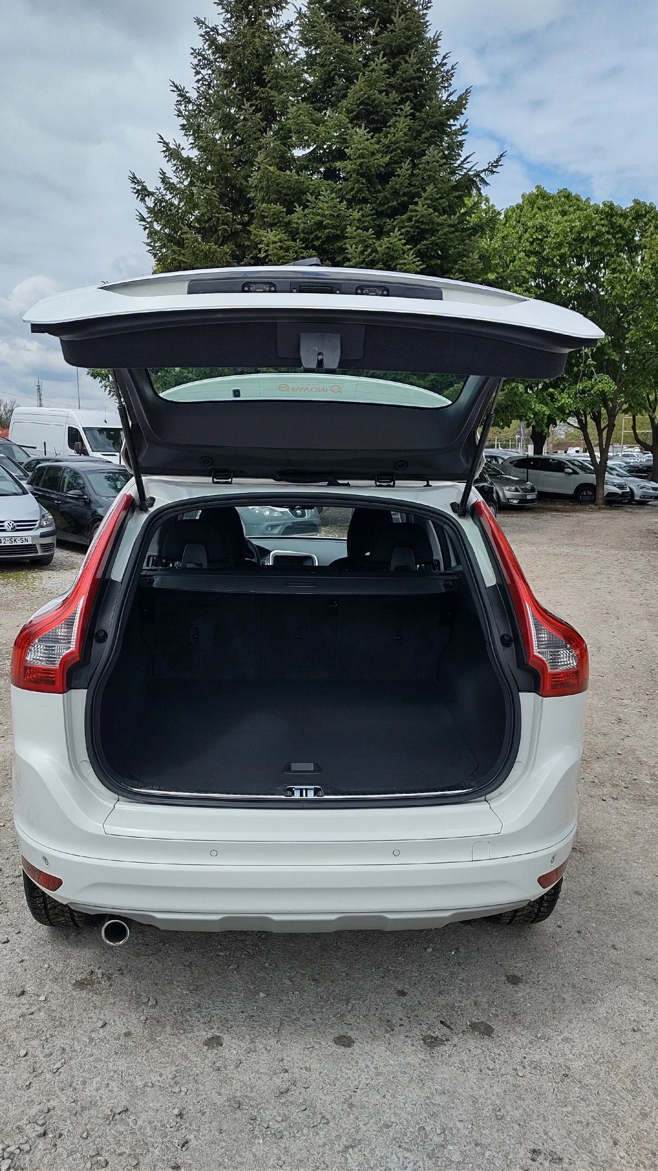 Volvo XC60 OCEAN RACE/LED, снимка 17 - Автомобили и джипове - 54395434