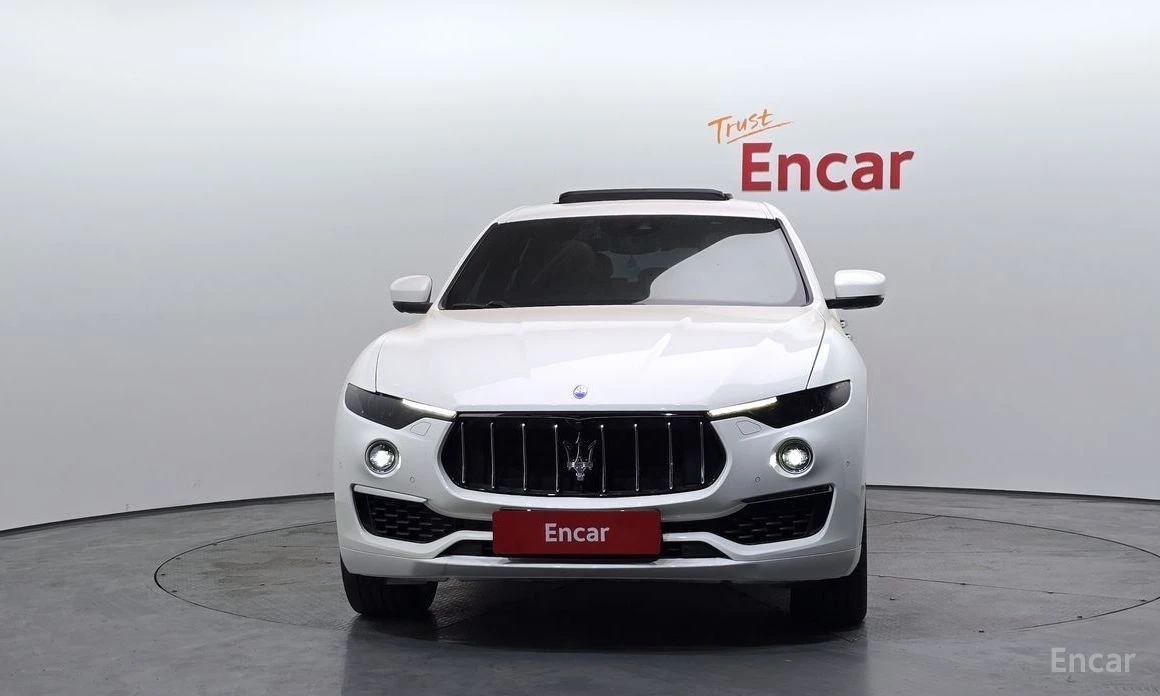 Maserati Levante, снимка 3 - Автомобили и джипове - 54401437