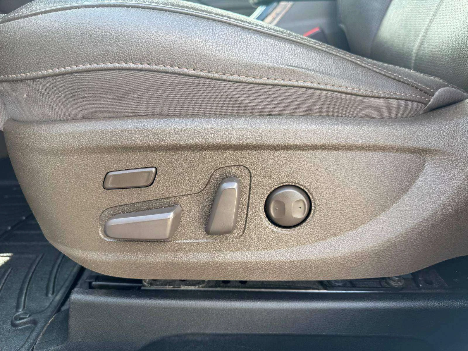 Kia Telluride SX. ЦЕНА ДО БГ, снимка 10 - Автомобили и джипове - 54870639