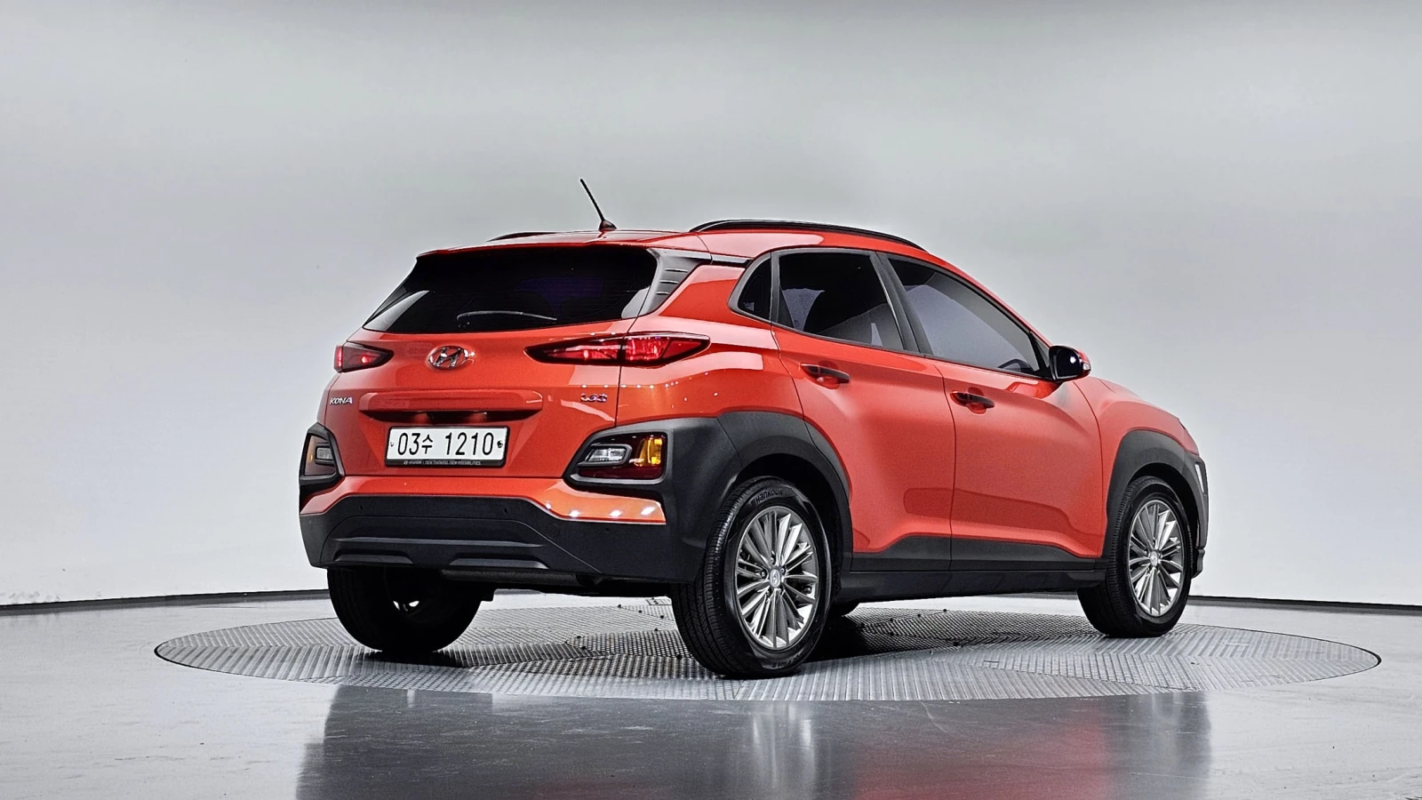 Hyundai Kona 1.6 CRDI / Автоматик / Очакван внос !!! , снимка 2 - Автомобили и джипове - 54969366