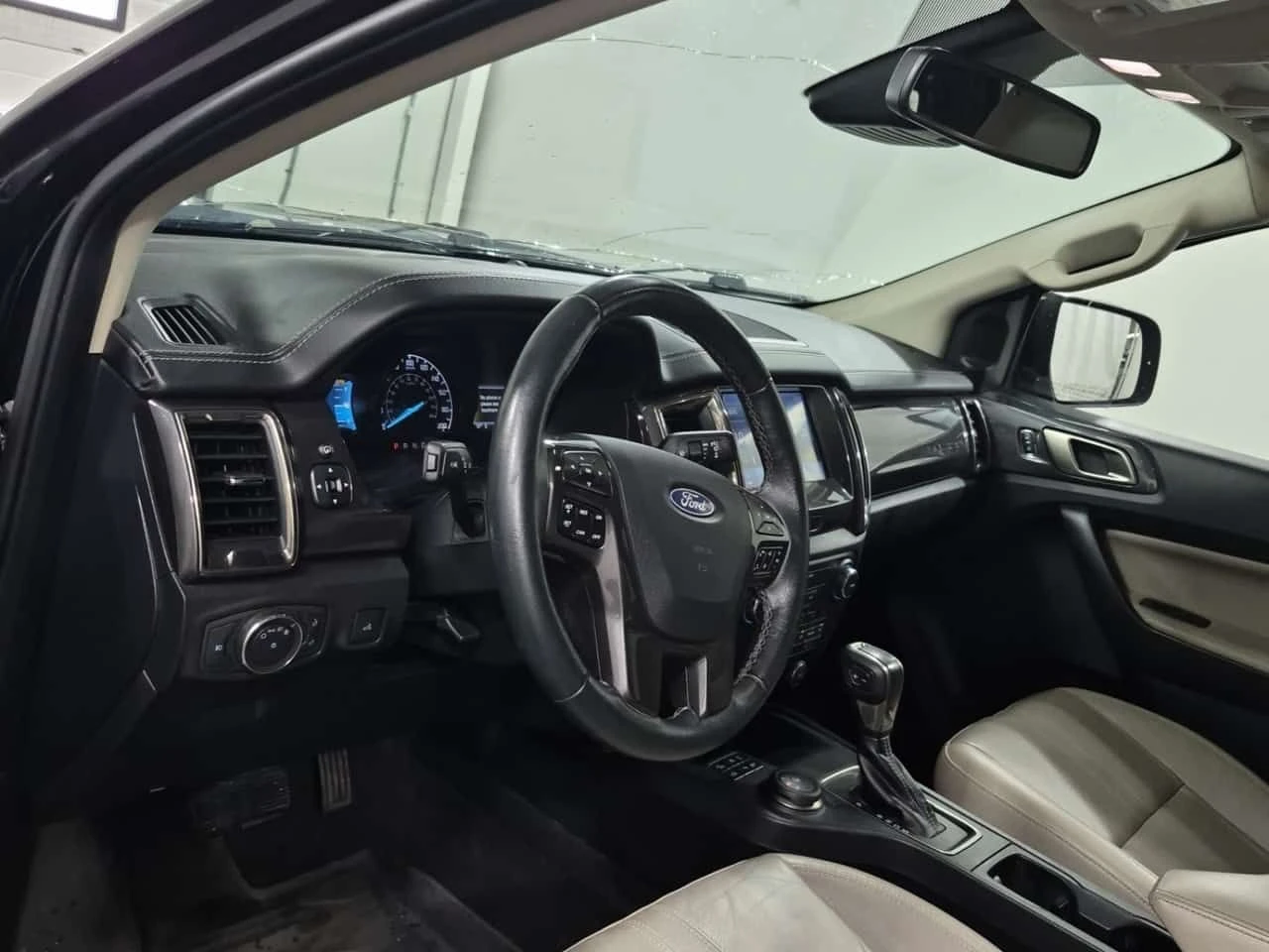 Ford Ranger LARIAT| PANO| KEYLESS| CARFAX| , снимка 10 - Автомобили и джипове - 55262865
