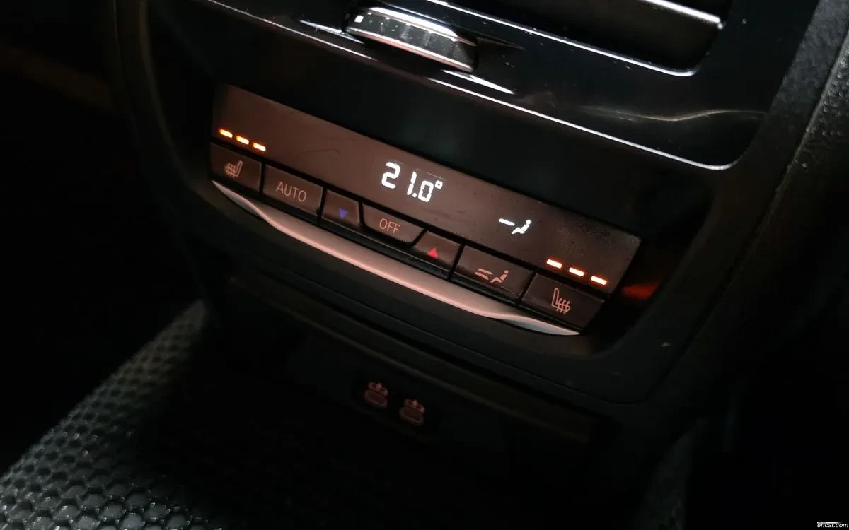 BMW X4 XDRIVE M40I| DISTRONIC| HARMAN| PANO| HUD, снимка 14 - Автомобили и джипове - 55696091
