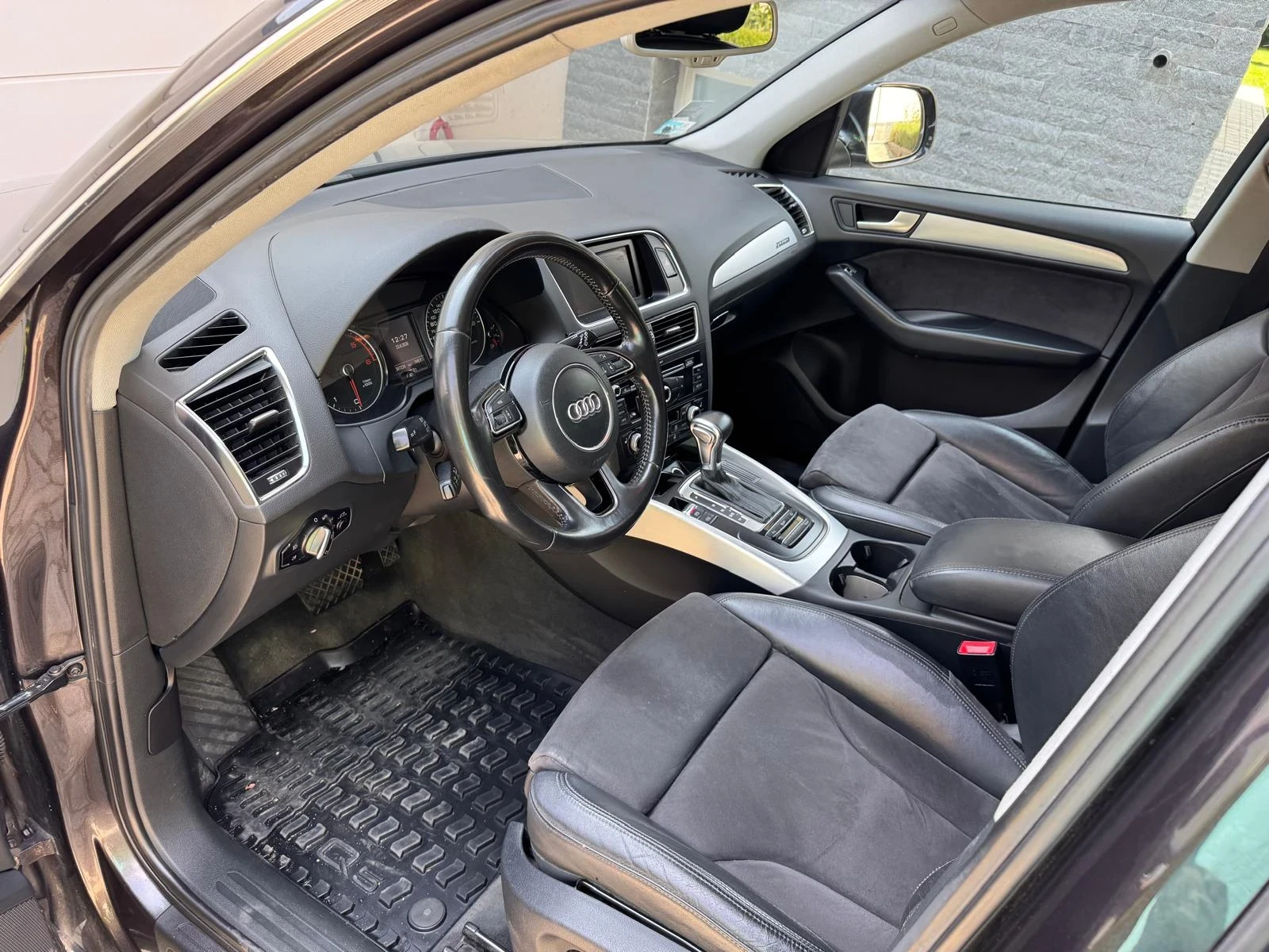 Audi Q5 Първи собственик , снимка 5 - Автомобили и джипове - 55776620