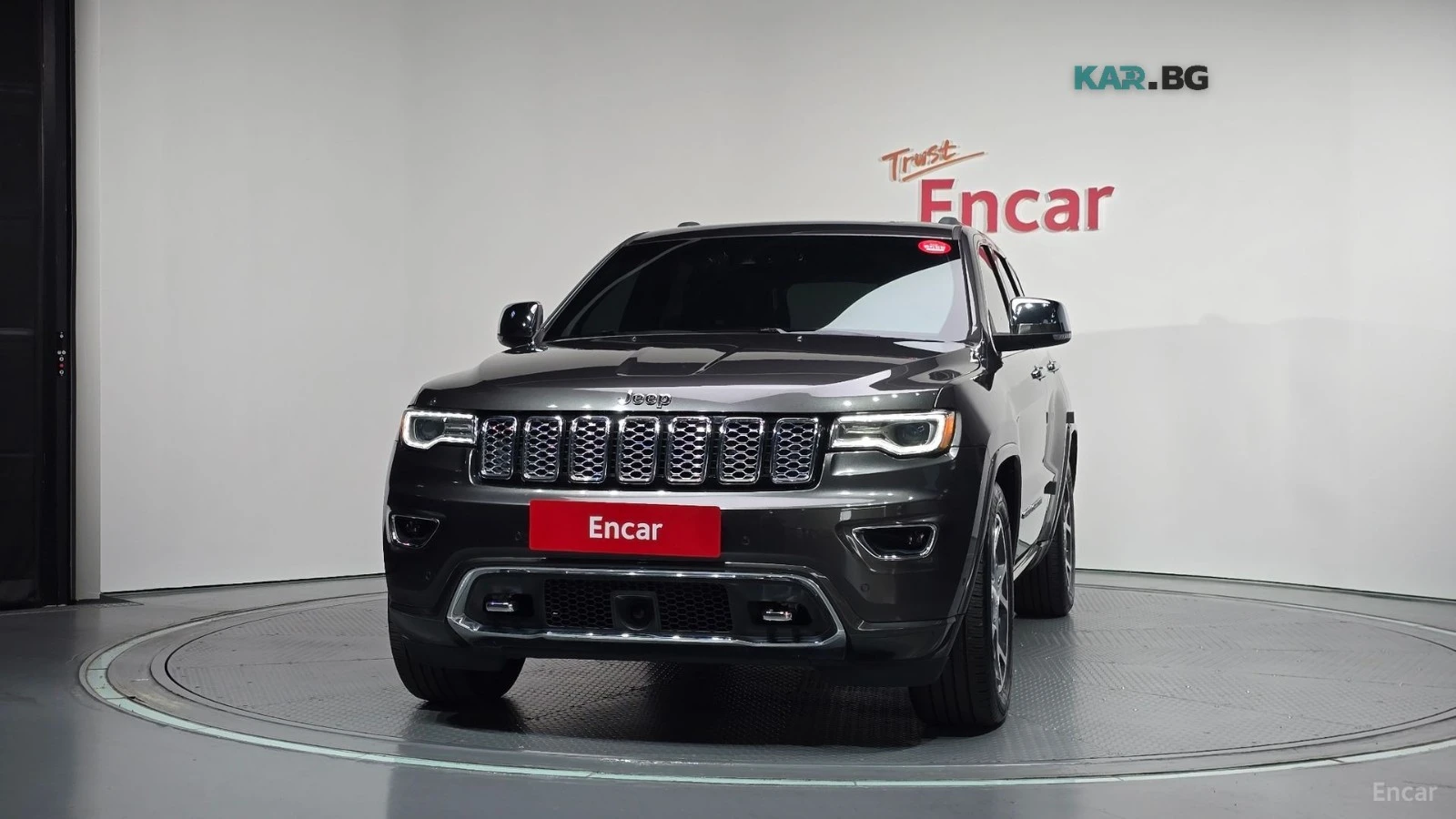 Jeep Cherokee 3.6 OVERLAND WK2* ПАНО* ОБДУХВАНЕ* НАВИ* КАМЕРИ* , снимка 3 - Автомобили и джипове - 56687204