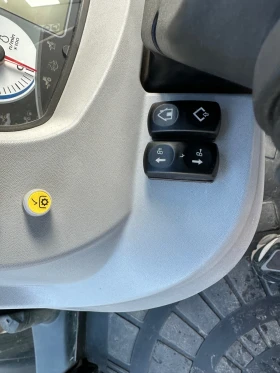 Трактор New Holland TD5.95, снимка 9