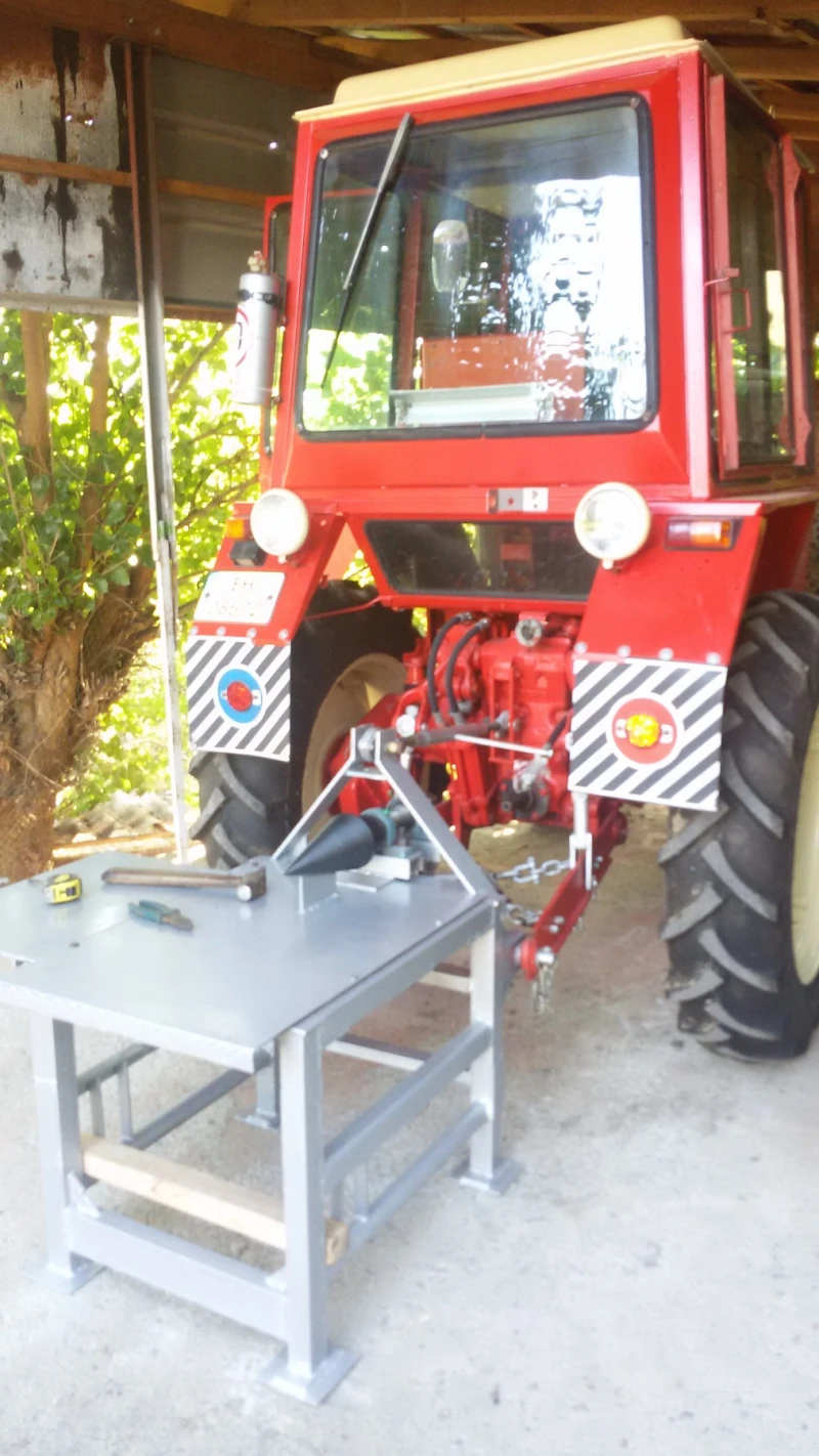 Трактор Владимировец, снимка 8 - Селскостопанска техника - 52514705