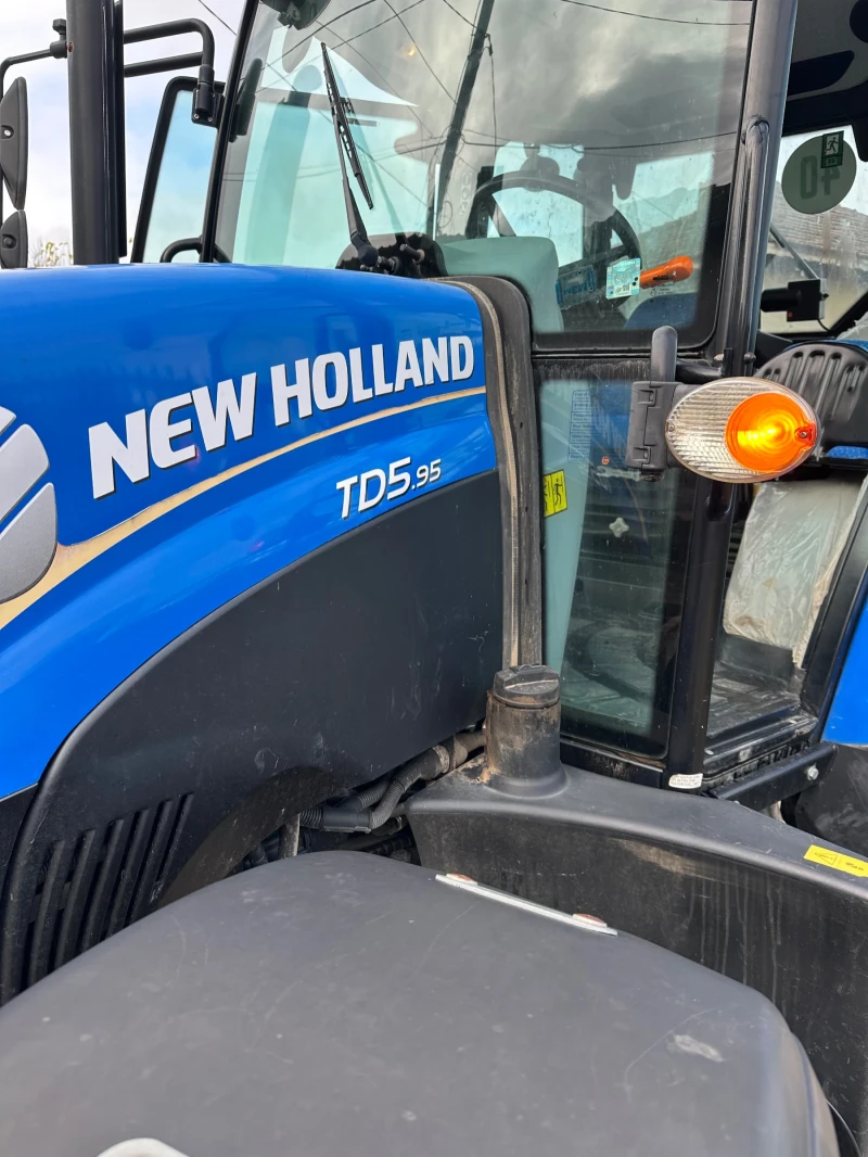 Трактор New Holland TD5.95, снимка 7 - Селскостопанска техника - 52591588