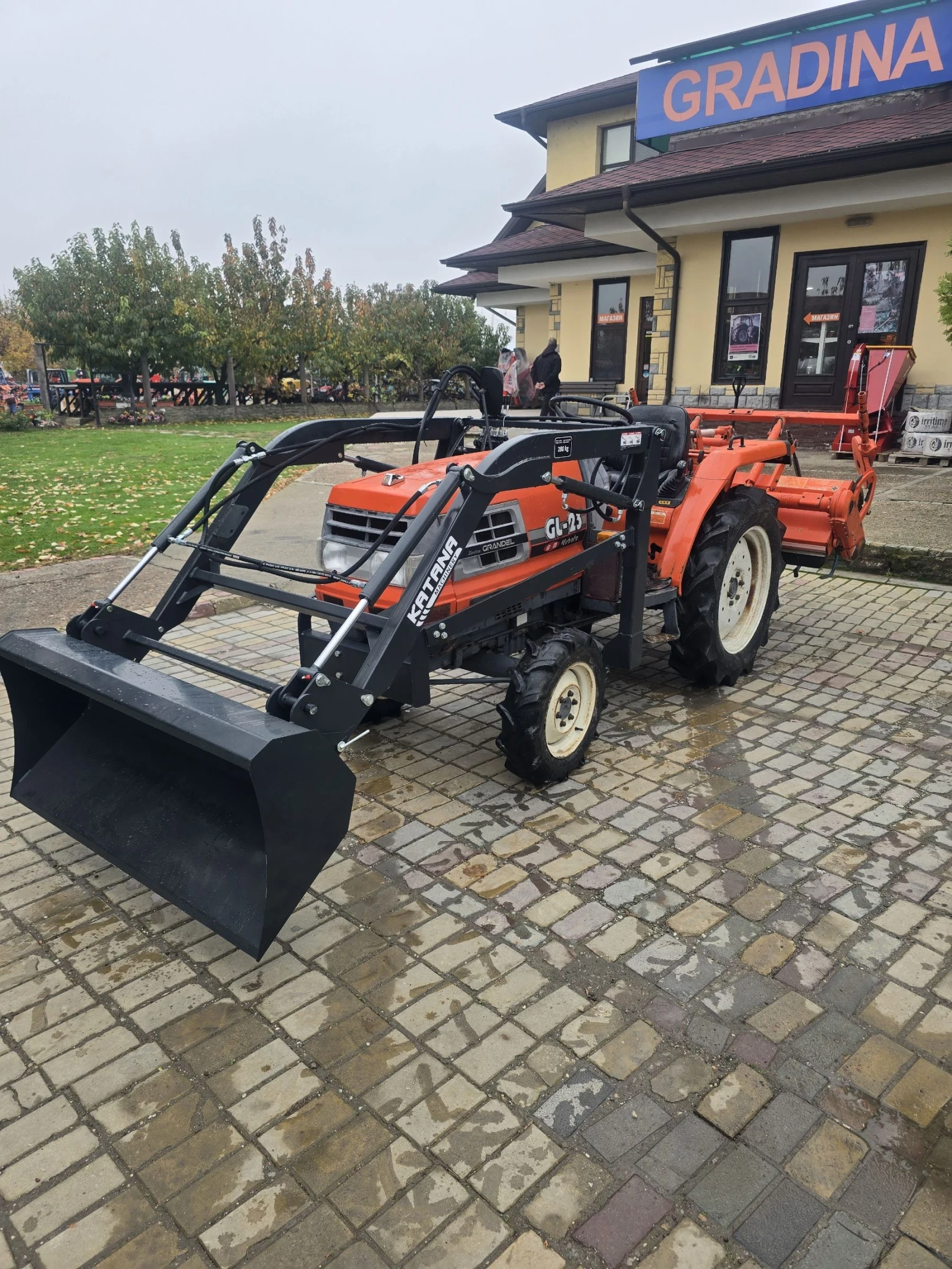 Трактор Kubota Kubota GL 23, с челен товороч и фреза - изображение 3