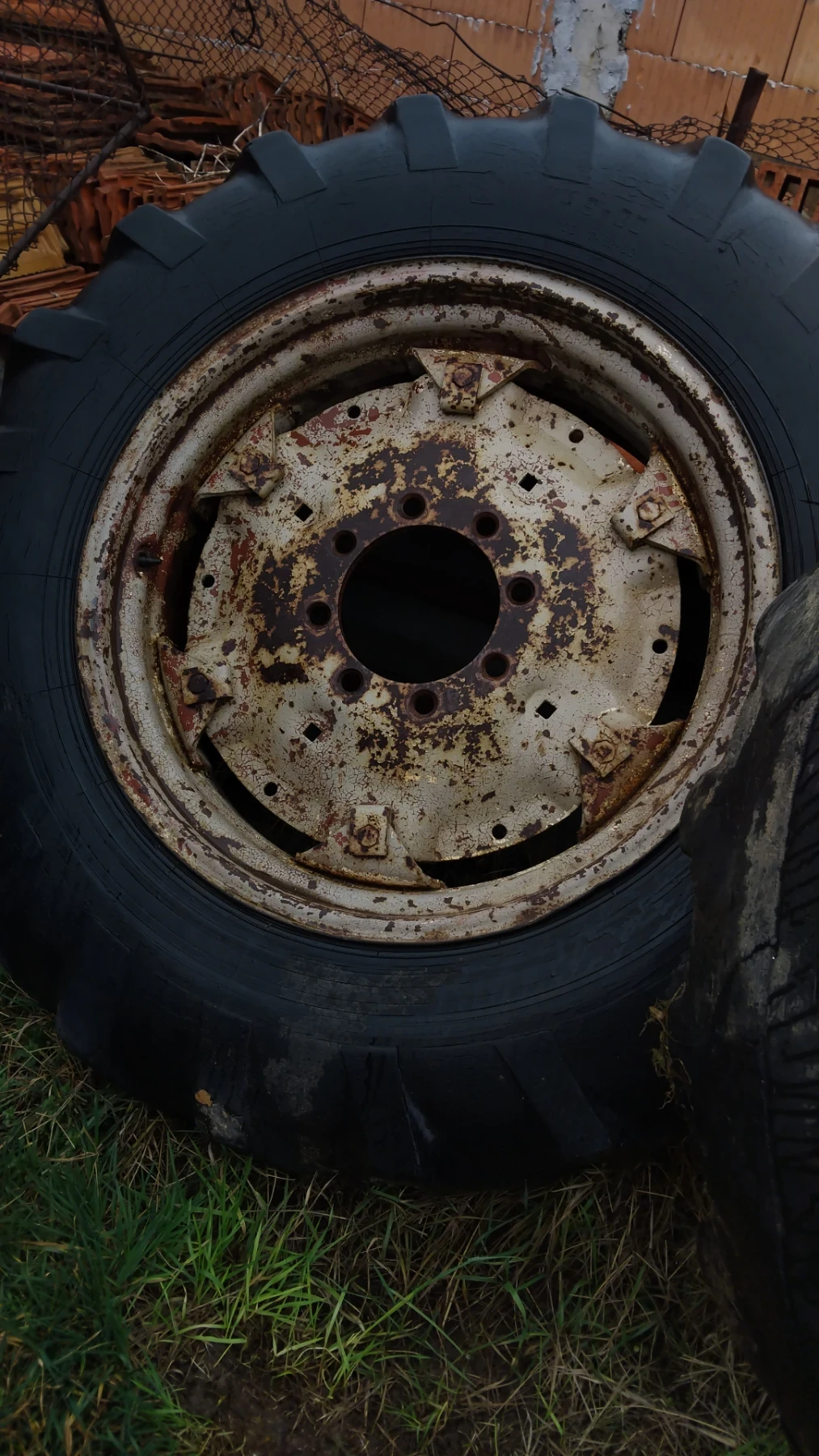 ������� Atlas 21 | Mobile.bg � ����������� 2