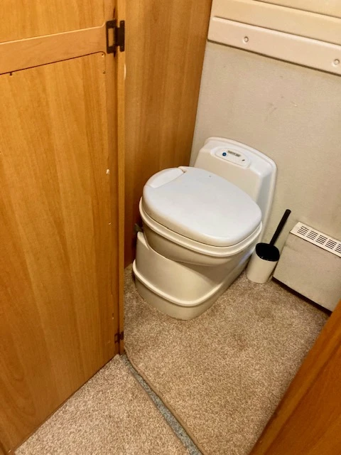  Niesmann Bischoff 8000I | Mobile.bg   13