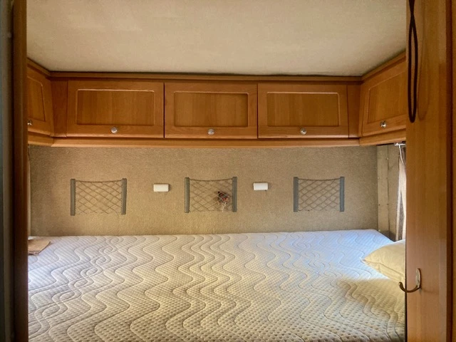  Niesmann Bischoff 8000I | Mobile.bg   16