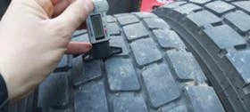 Гуми Летни 285/70R19.5, снимка 5