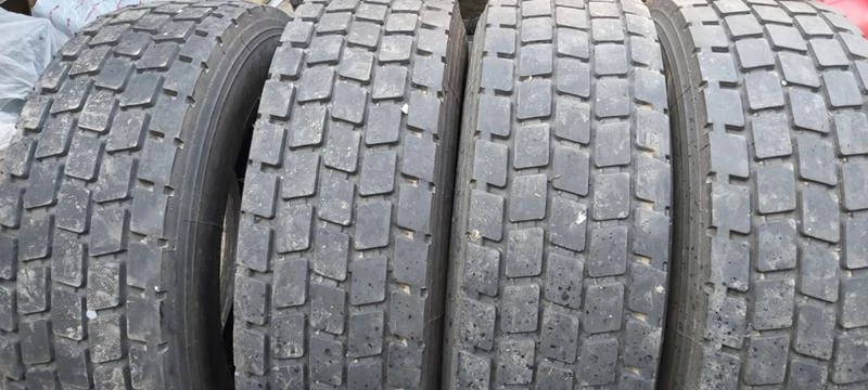 Гуми Летни 285/70R19.5, снимка 1 - Гуми и джанти - 32573100