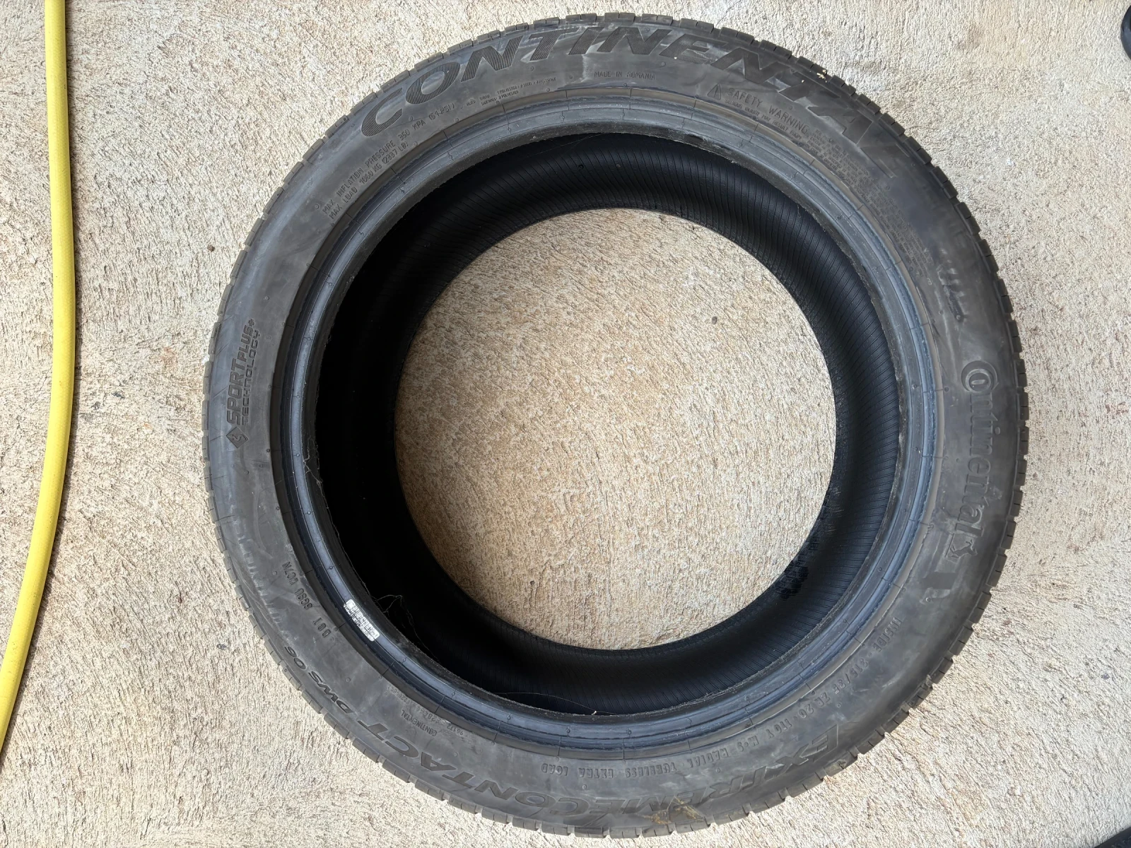 Гуми Летни 275/40R20, снимка 2 - Гуми и джанти - 55595579