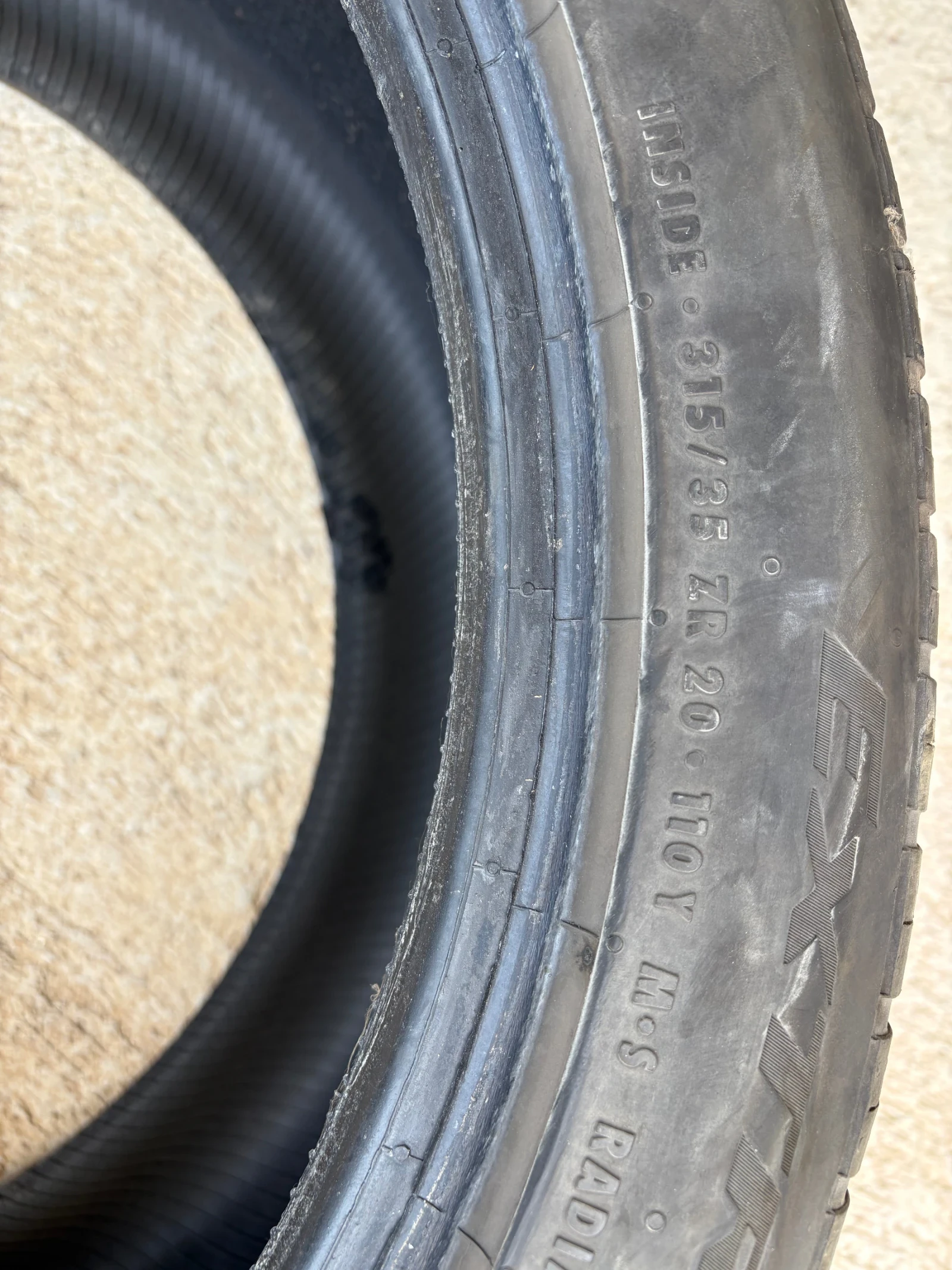 Гуми Летни 275/40R20, снимка 4 - Гуми и джанти - 55595579